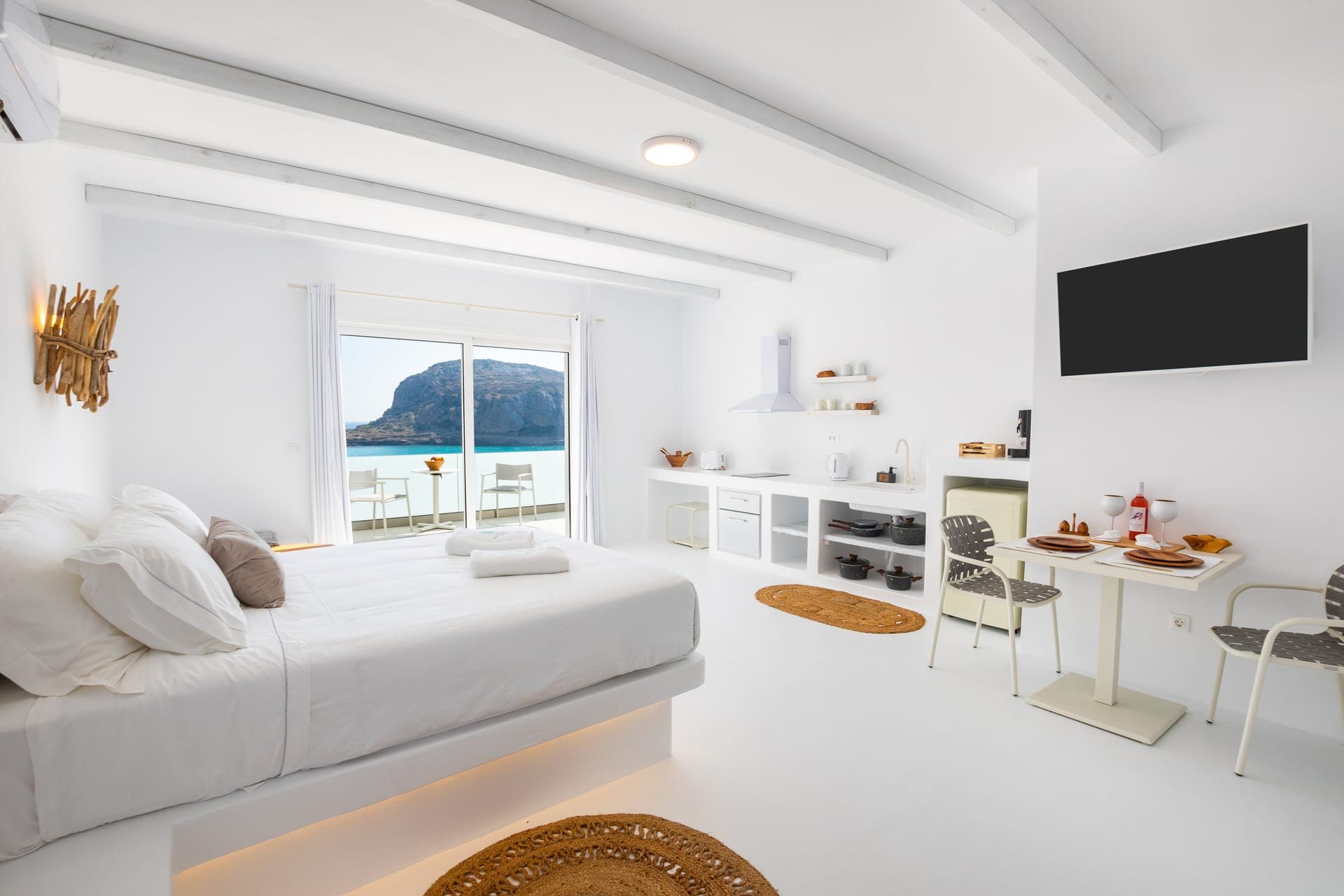 room-types-THALASSLXS-103-0.jpg