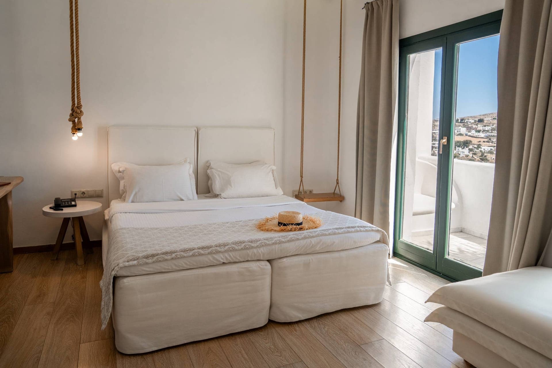 room-types-THARROEMYK-ISL-0.jpg