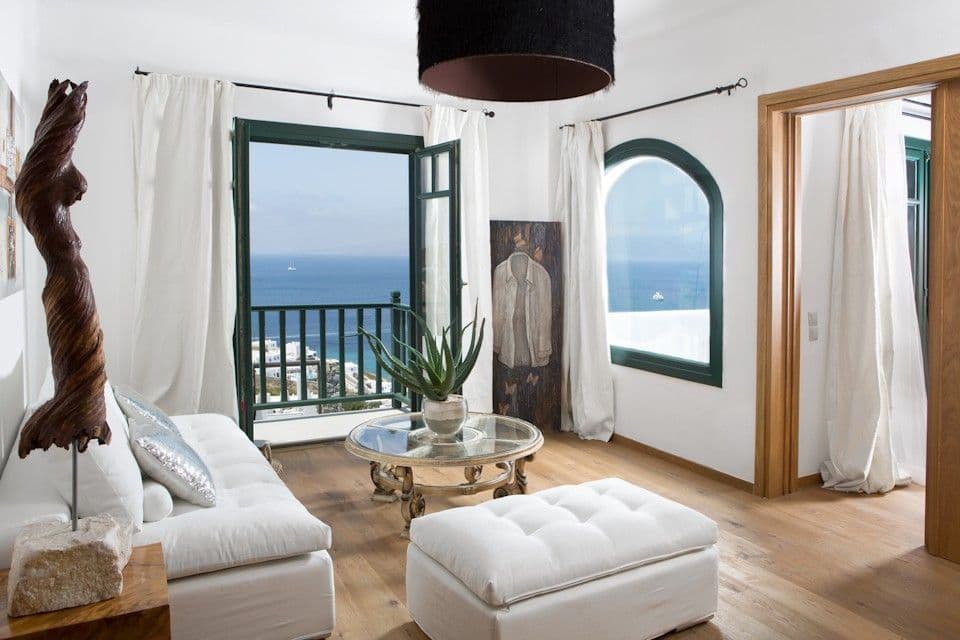 room-types-THARROEMYK-SUIPRE-0.jpg