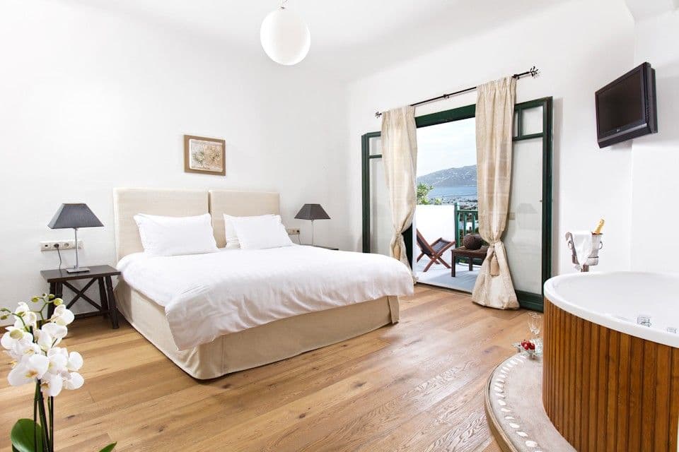 room-types-THARROEMYK-SUISUP-0.jpg