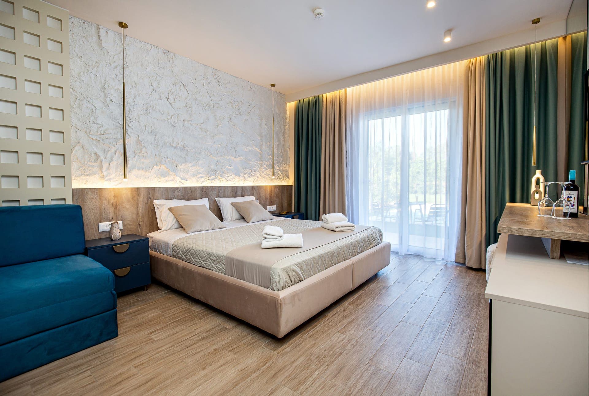 room-types-THEMINI-TRPLPL-0.jpg