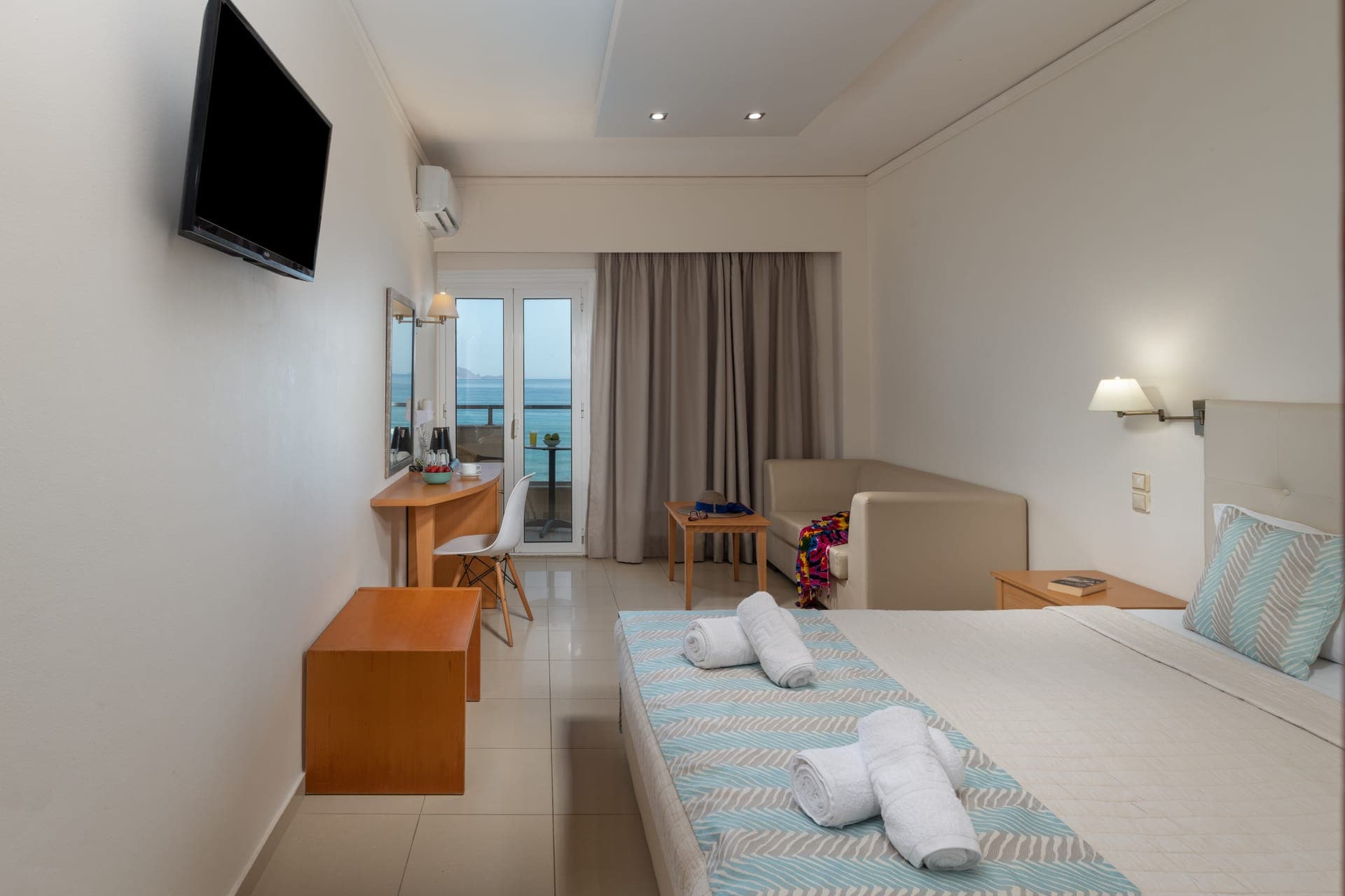 room-types-THEMISB-DBLSV-0.jpg