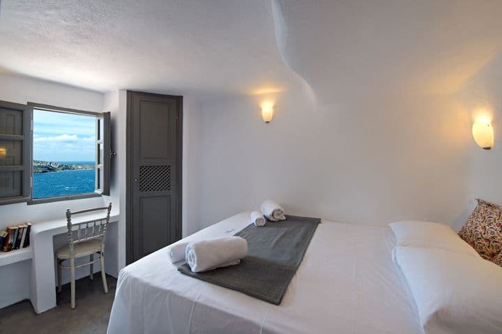 room-types-THEODORAS-SSOHT-0.jpg