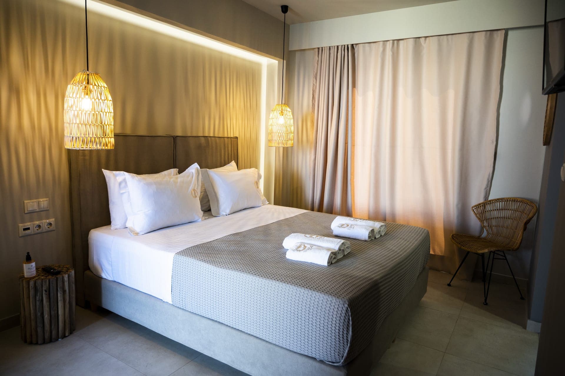 room-types-THEROSSUIT-SMOUNV-0.jpg