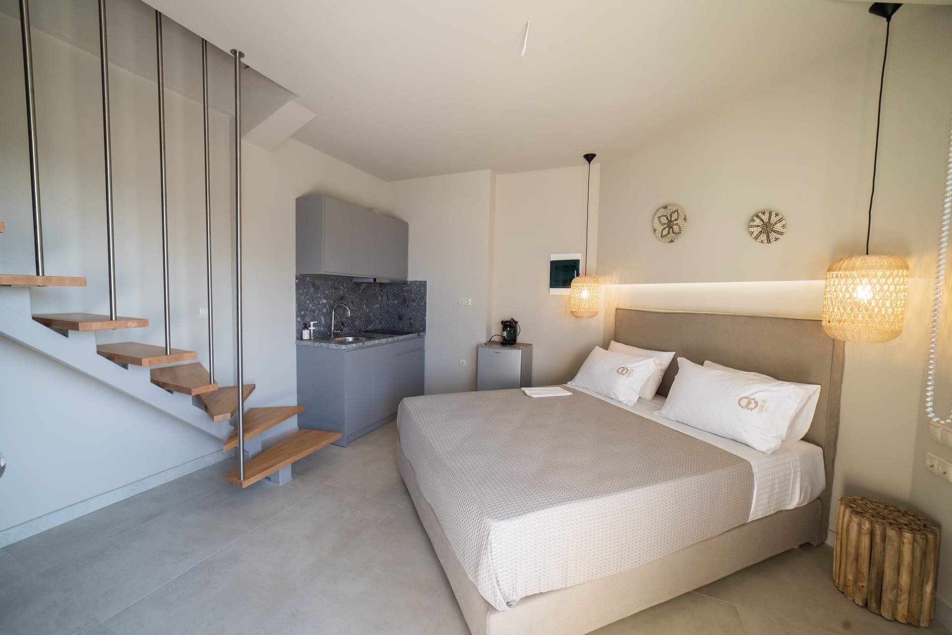 room-types-THEROSSUIT-SSSEAV-0.jpg