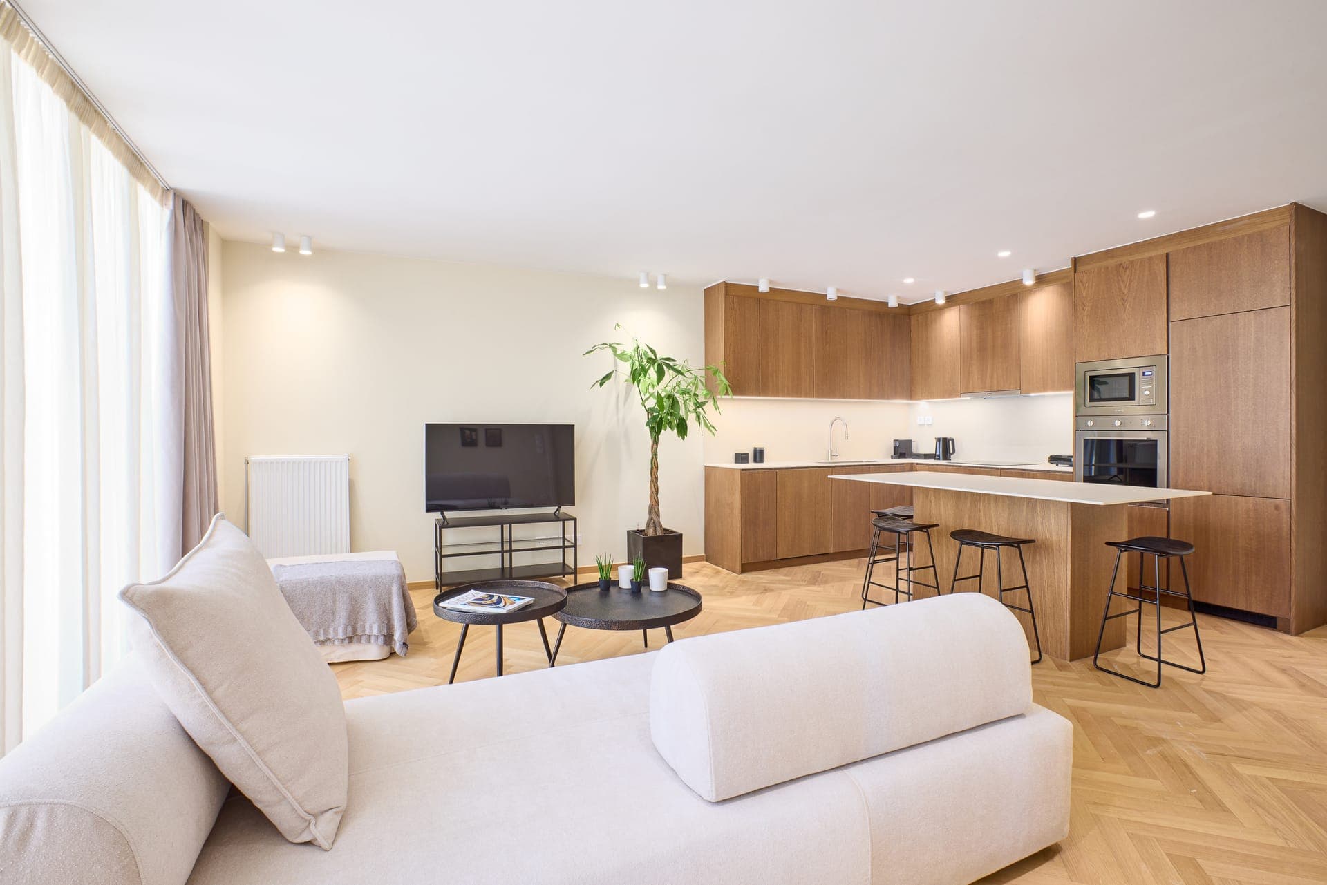 room-types-THESAMIRAH-C1-0.jpg