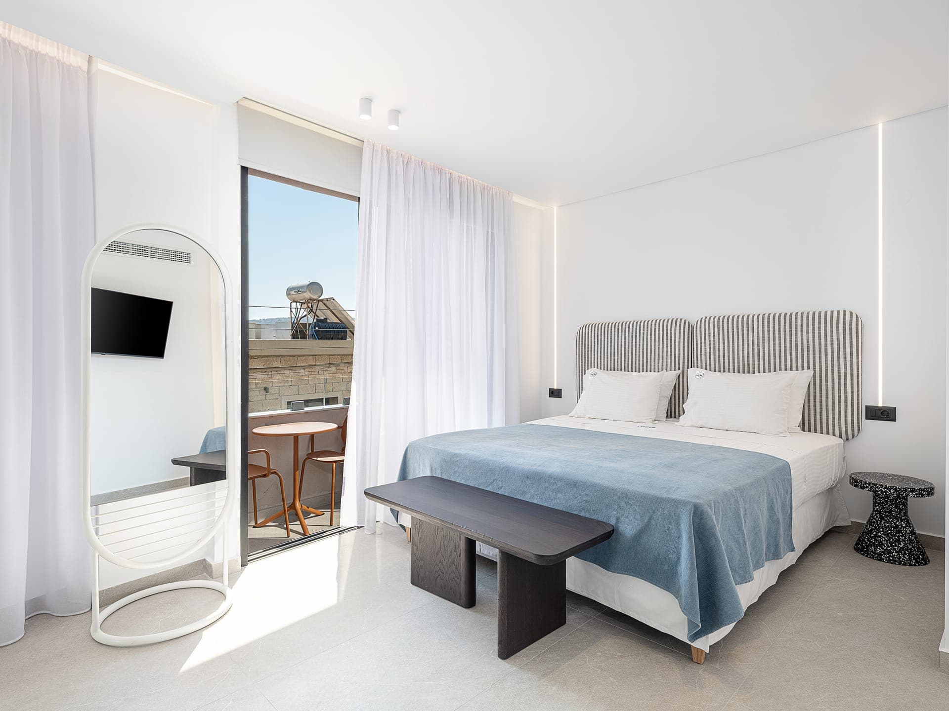 room-types-THETABTQUE-203-0.jpg