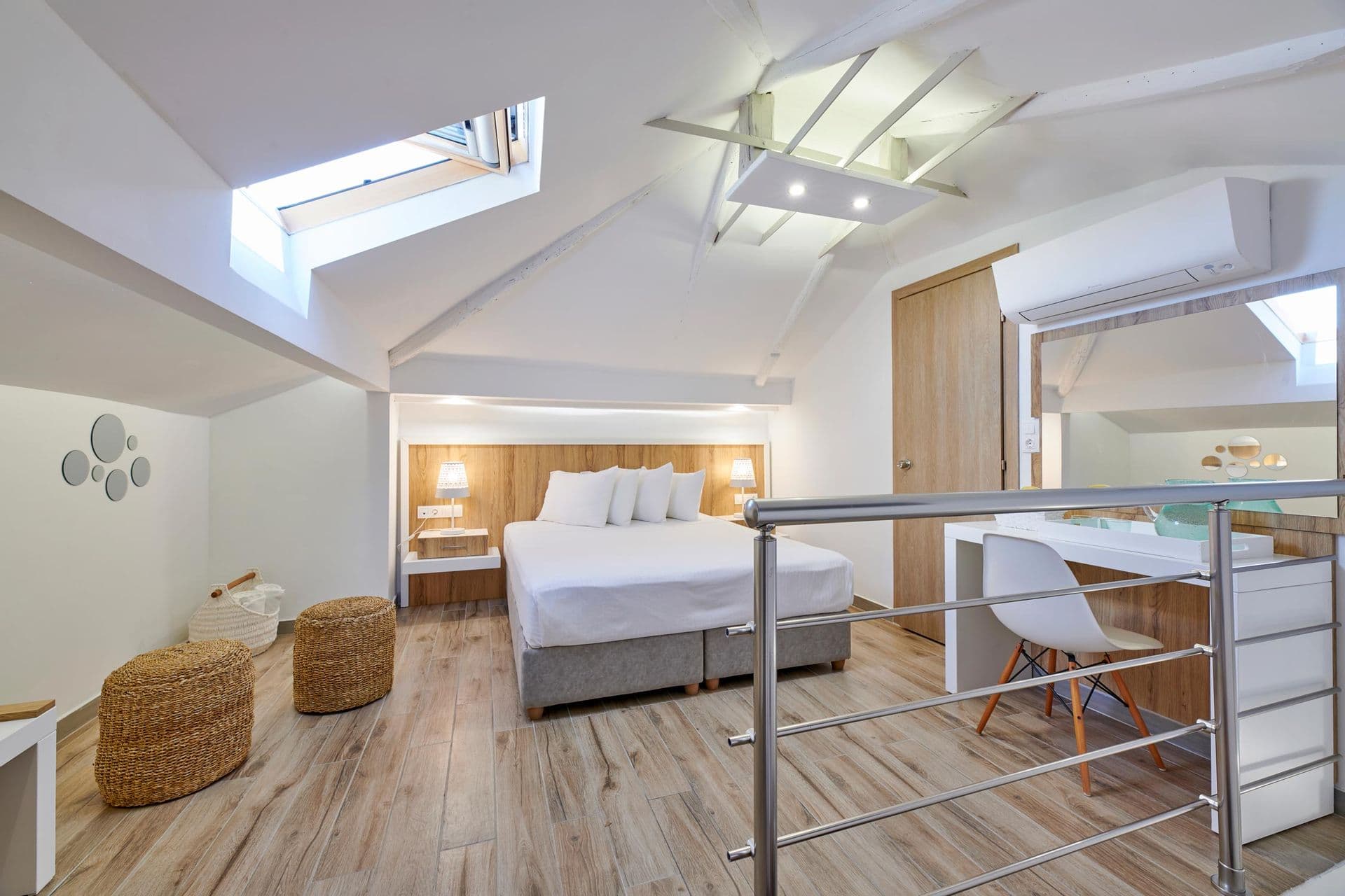 room-types-THEWATER-ATTIC-0.jpg