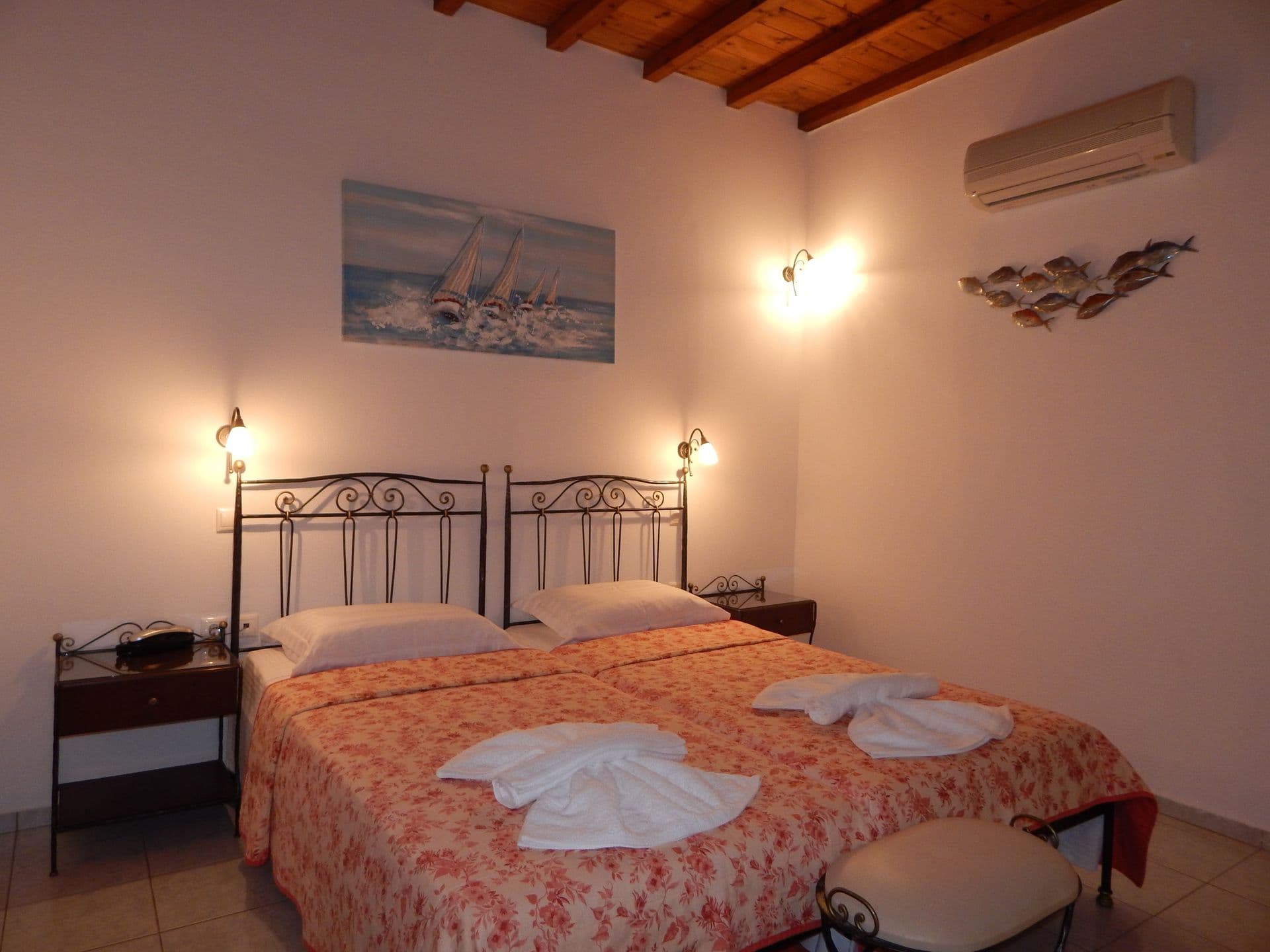 room-types-TINOSUITES-CLDBLA-0.jpg