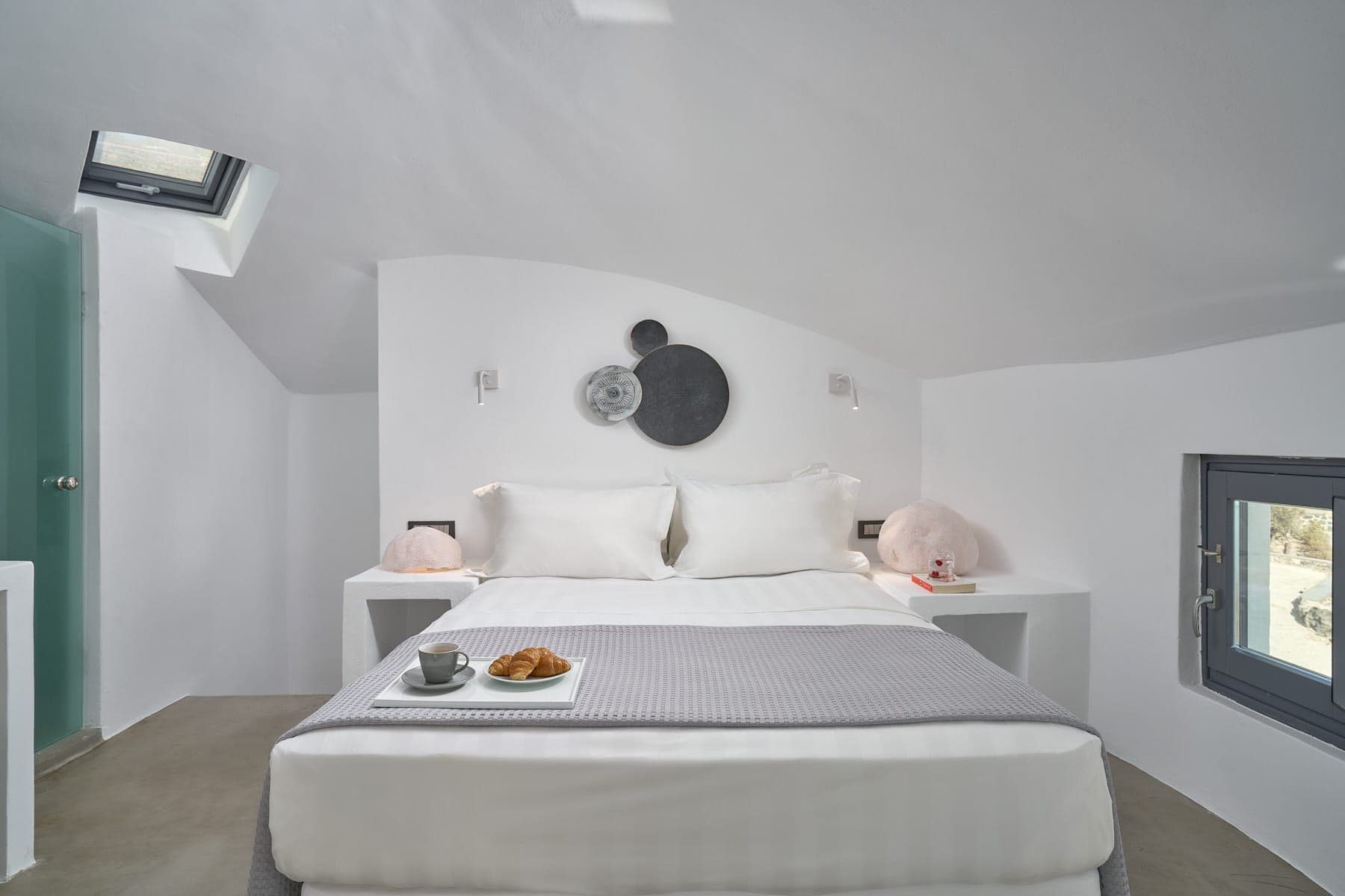 room-types-TOPOS-DLXPT-0.jpg