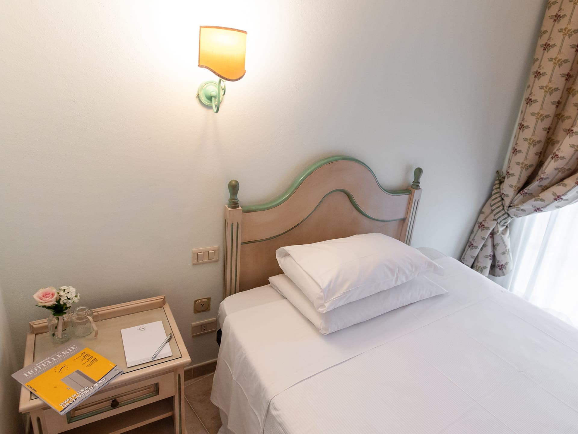 room-types-TOSCANAWEL-SGL-0.jpg