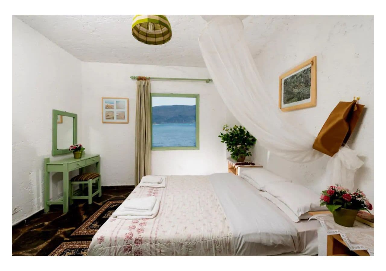 room-types-TRADHOMCRE-EL2BED-0.jpg