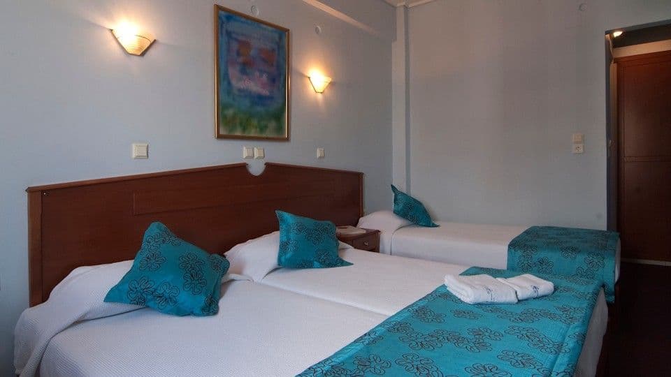 room-types-TRITON-TRPL-0.jpg