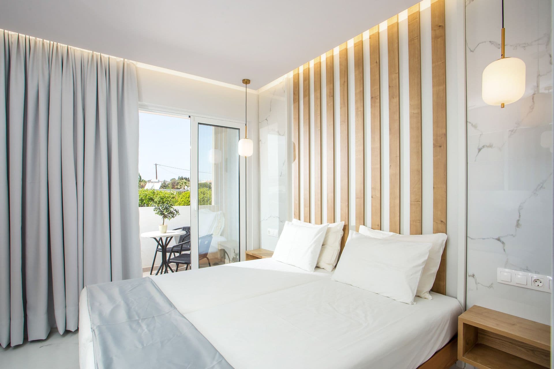 room-types-TSAMPIKA-STAND-0.jpg