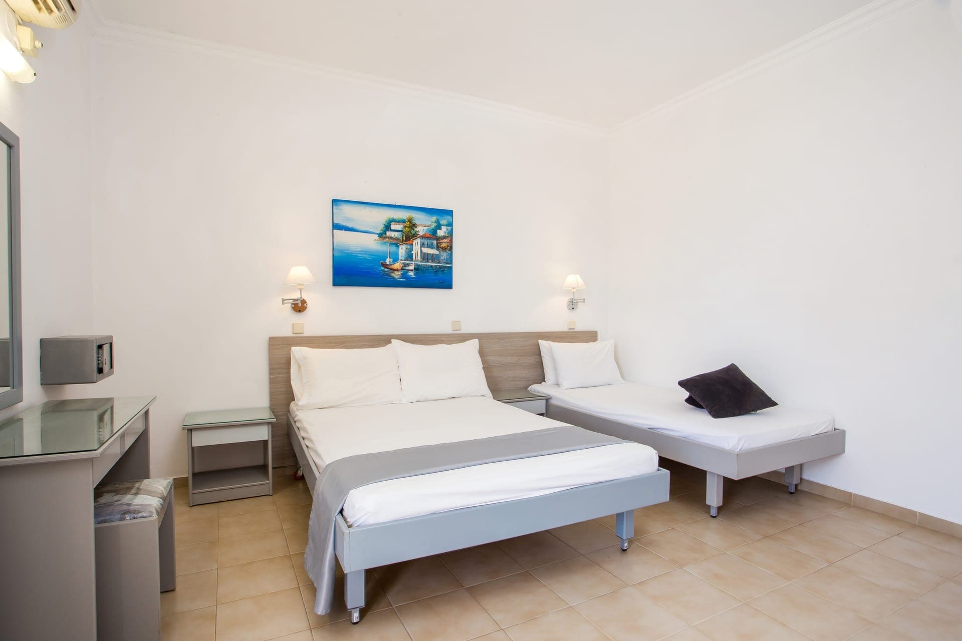 room-types-TSAMPIKA-TRIPLE-0.jpg