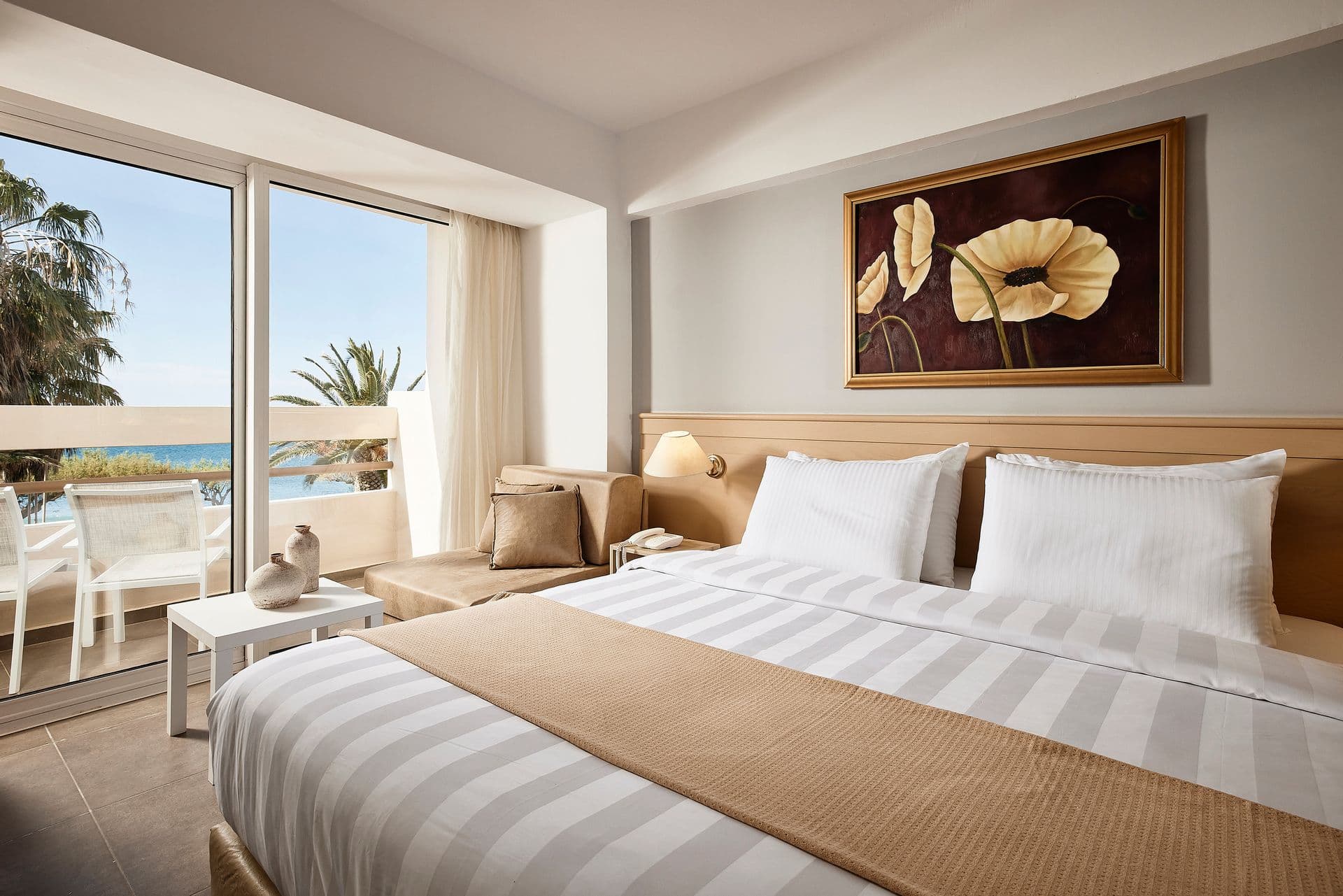 room-types-TYLISSOS-DBLSEA-0.jpg