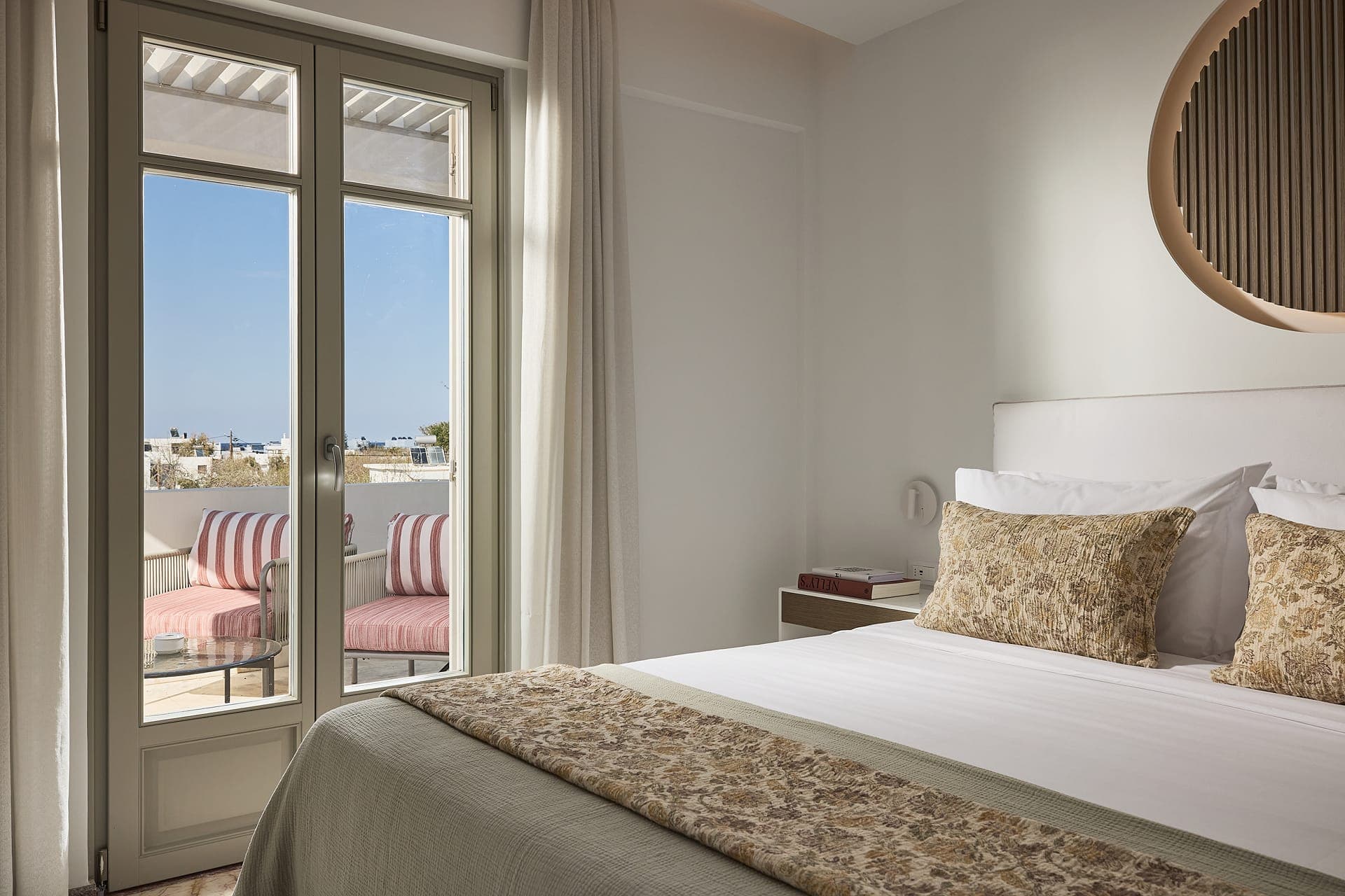 room-types-TZANISHTL-PREMDE-0.jpg