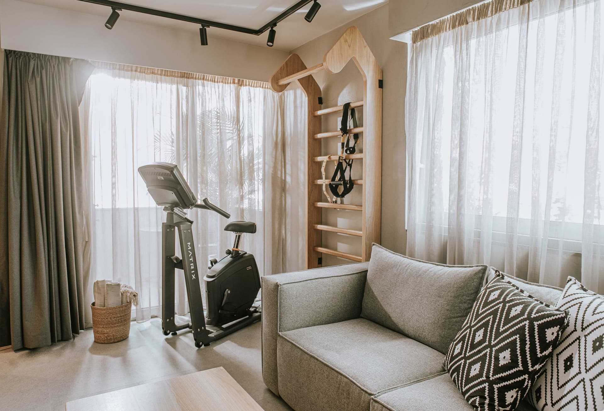 room-types-UNIQUEBLUE-FITNES-0.jpg