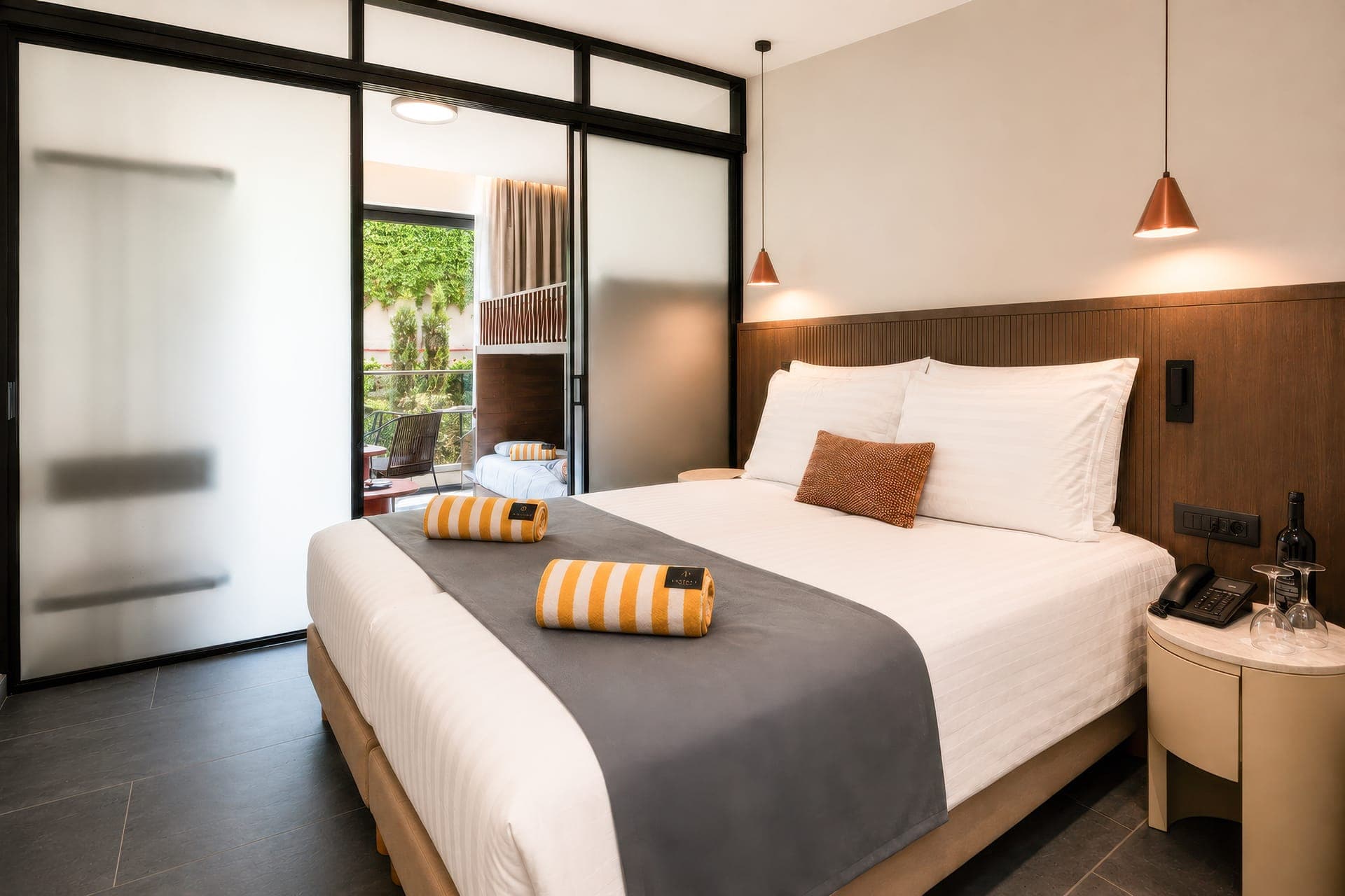 room-types-VALMAR-FAMIV-0.jpg
