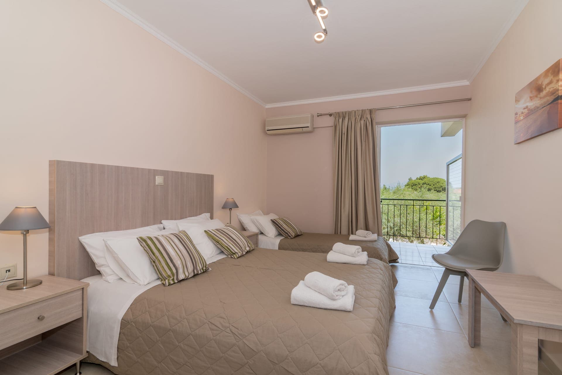 Triple  Panoramic View Room