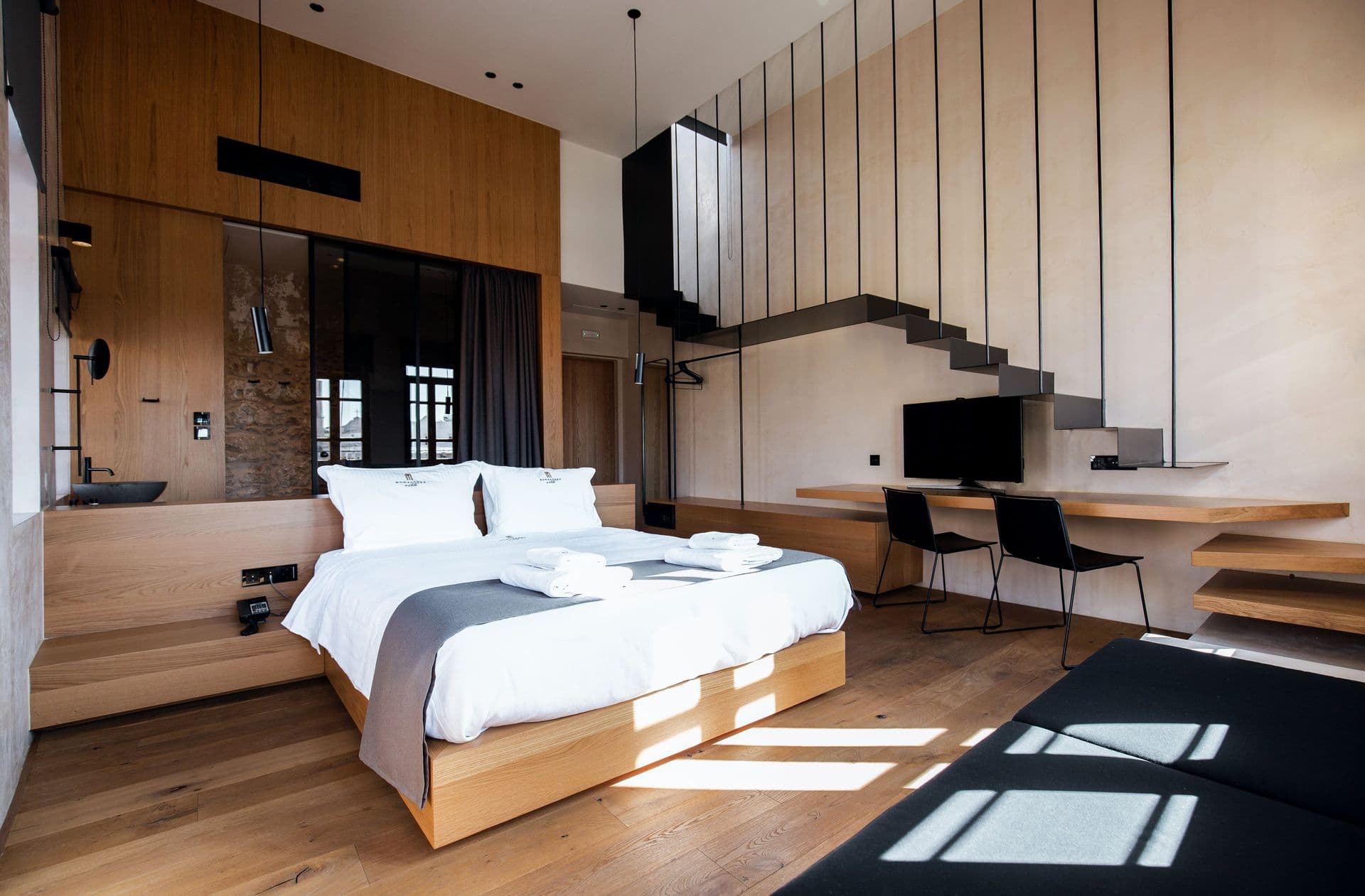 room-types-VENETIANHA-HONEYM-0.jpg