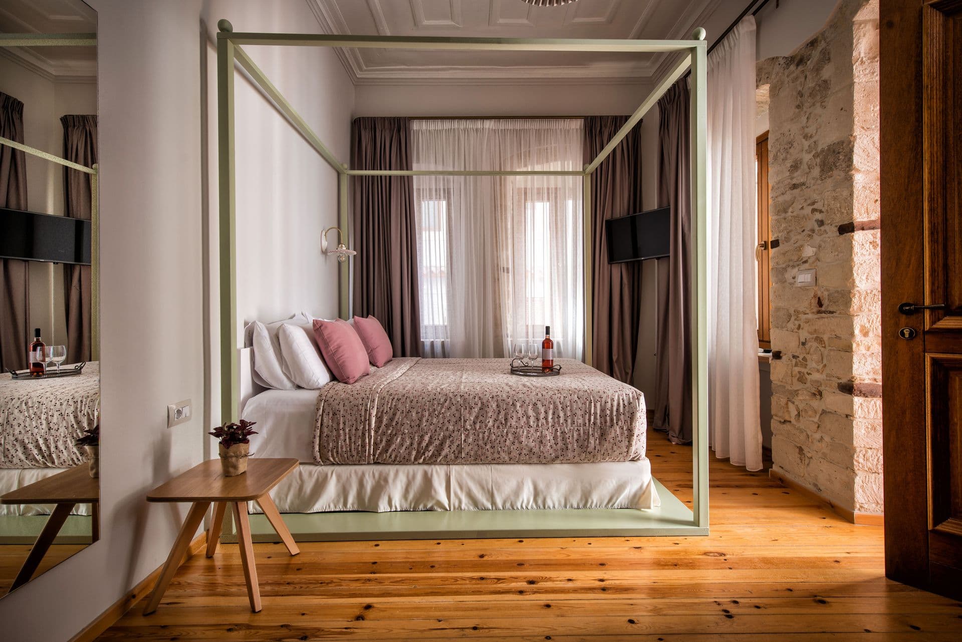 room-types-VENEZIANOB-SDBL-0.jpg