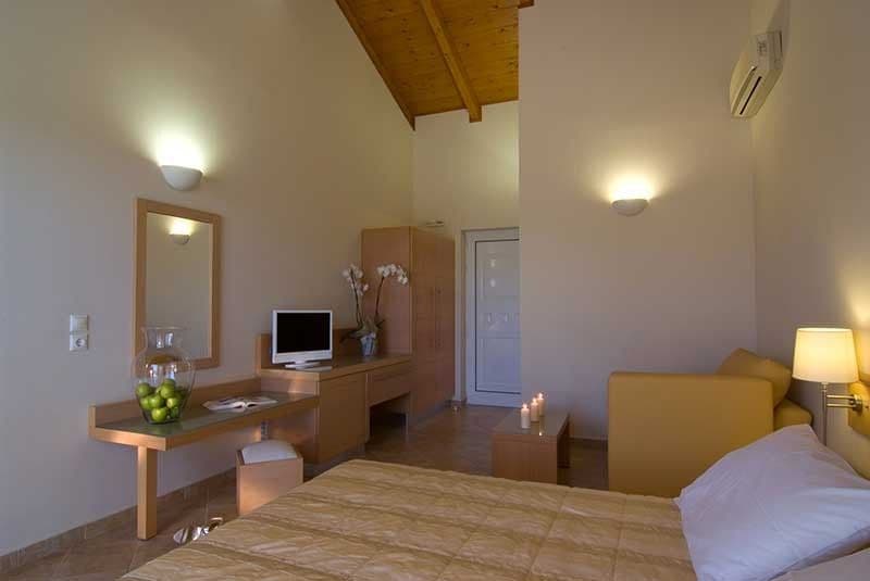room-types-VERDE-SGL-0.jpg