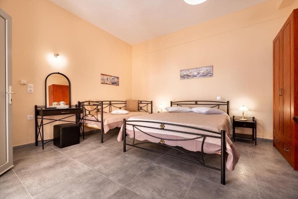 room-types-VILLAEGEON-STRPLS-0.jpg