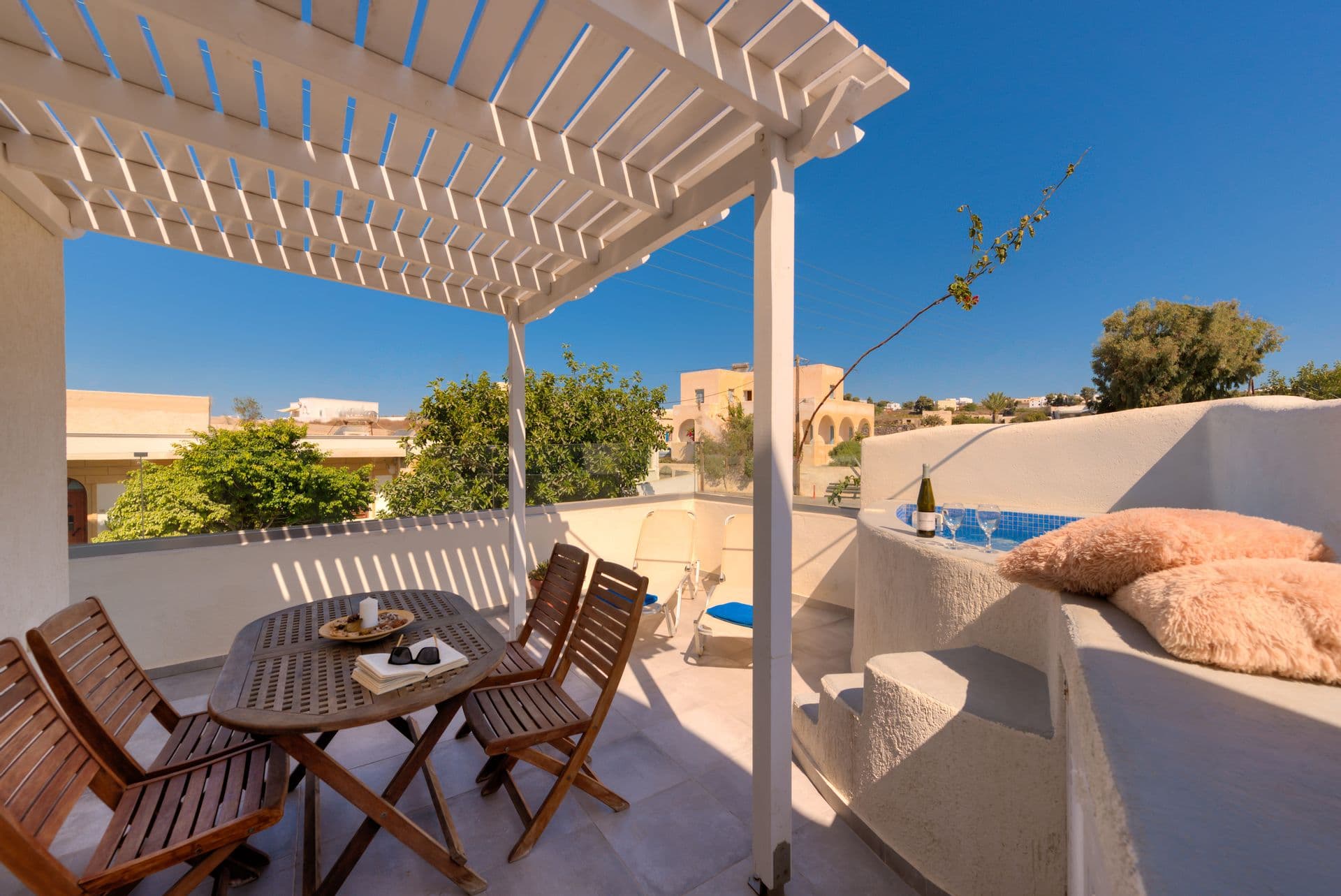 room-types-VILLAEGEON-SUITE-0.jpg