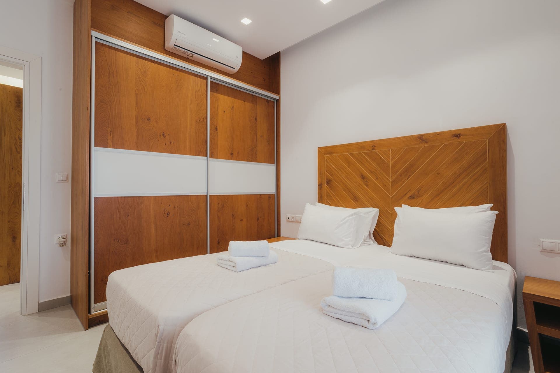 room-types-VILLAEVI-JNR-0.jpg