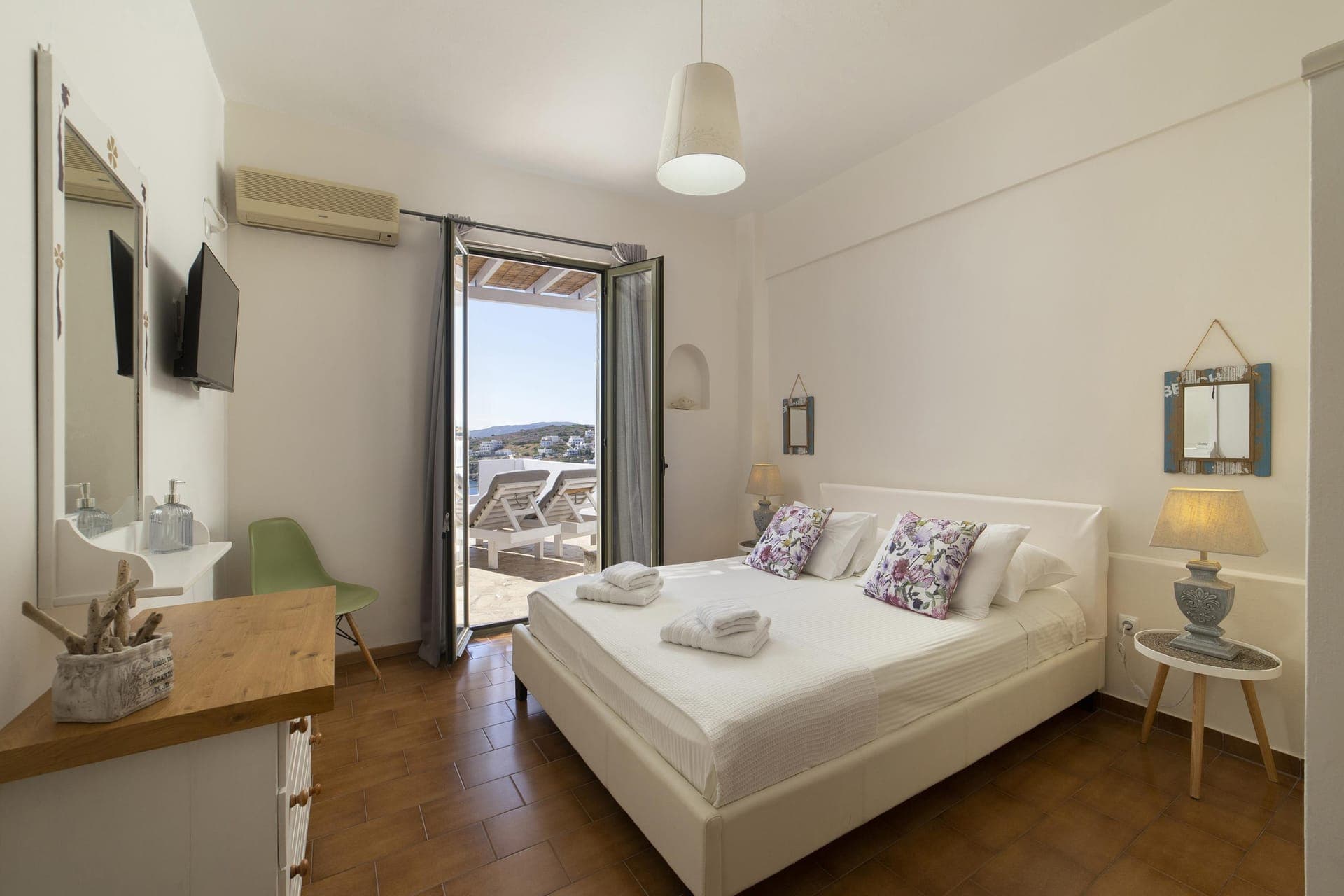 room-types-VILLAFIAM-JUS-0.jpg