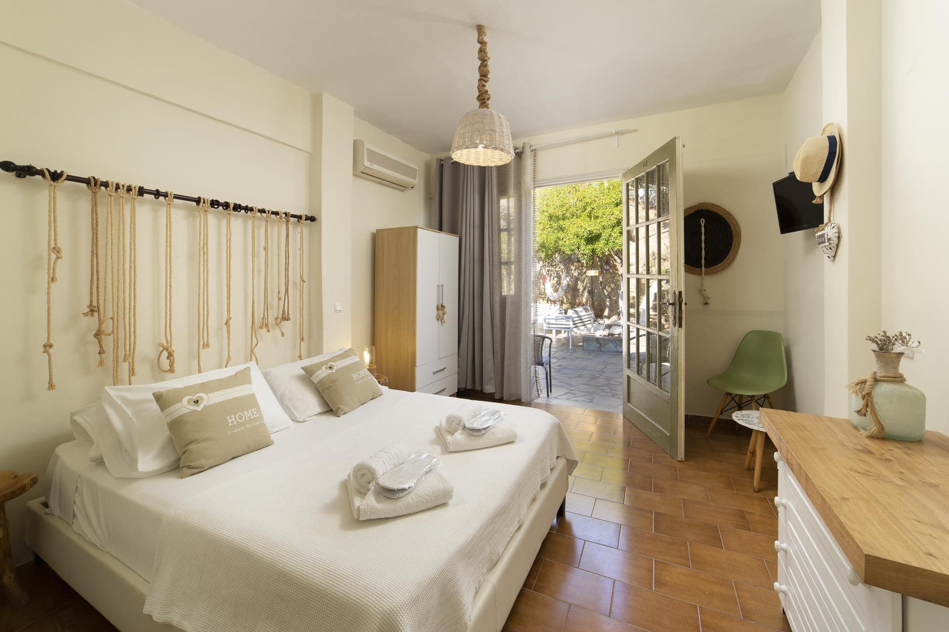 room-types-VILLAFIAM-STG-0.jpg