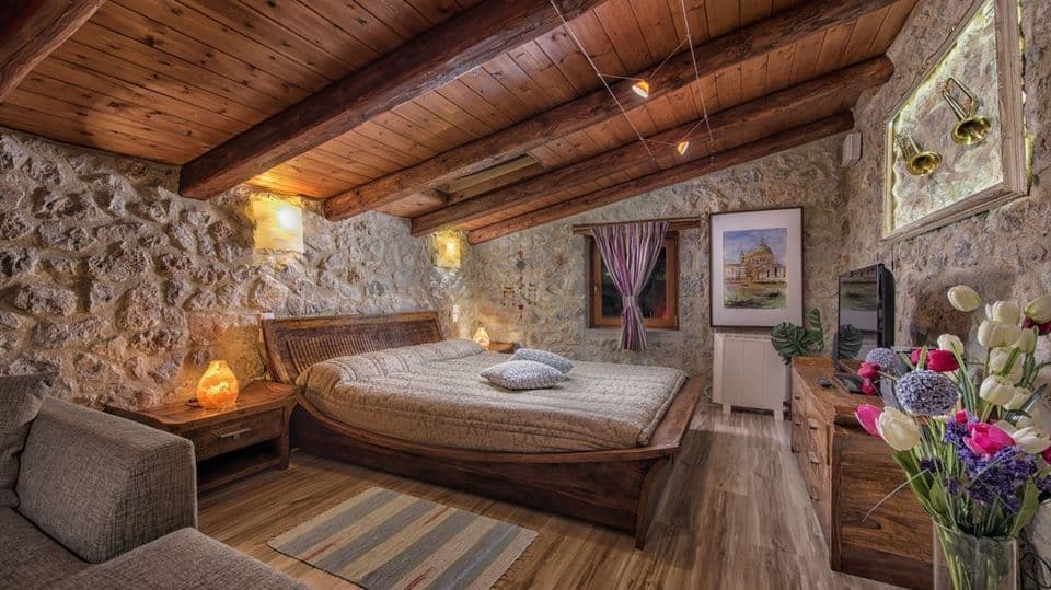 room-types-VIPELATOS-DAPHNE-0.jpg