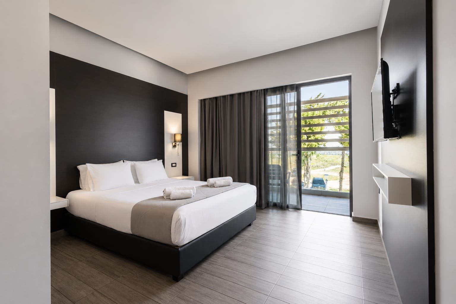 room-types-VIRGINIAHR-DLXSSV-0.jpg