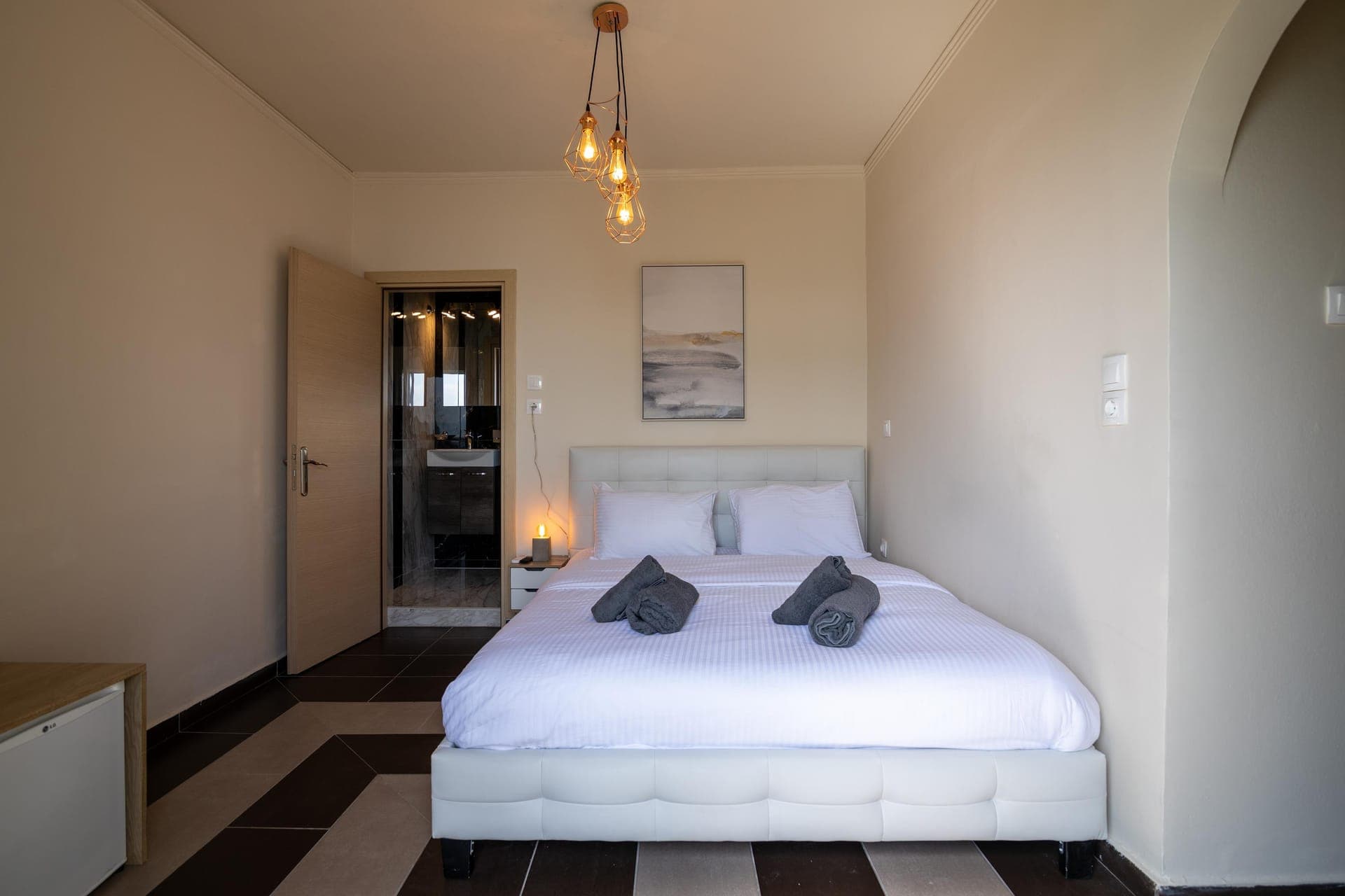 room-types-VOTSALAKIA-DBLPJ-0.jpg