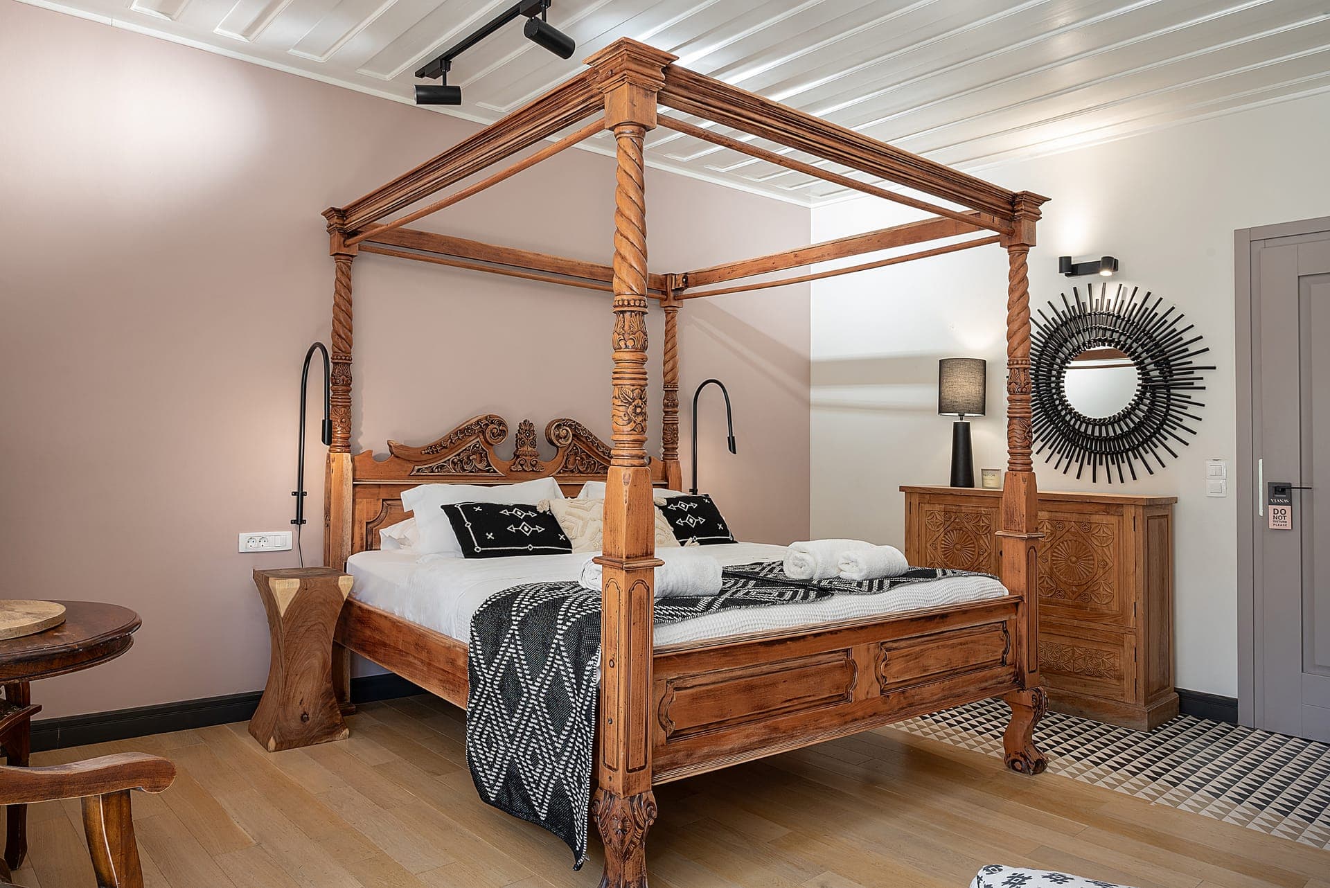 room-types-VRANAS-DOUBST-0.jpg