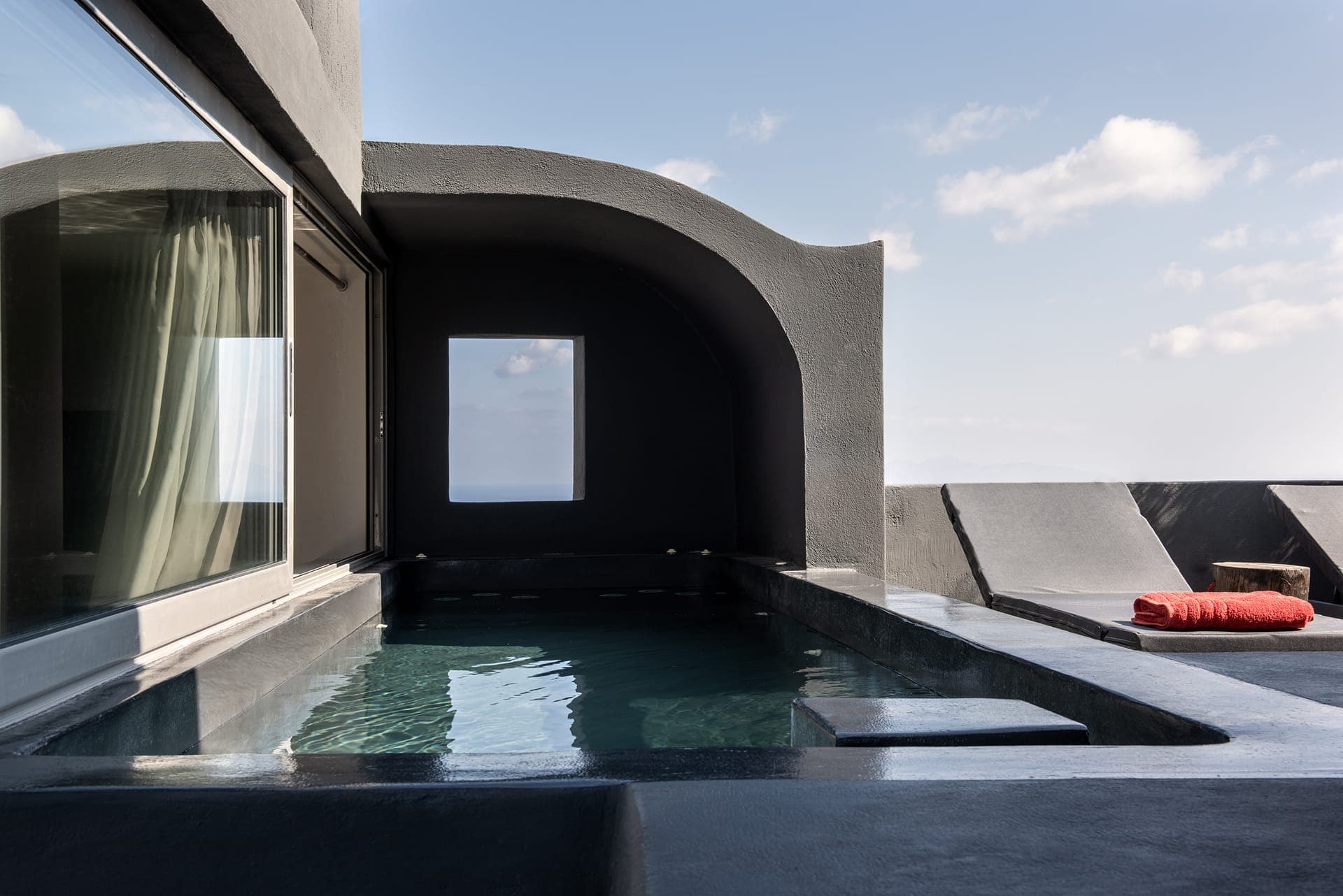room-types-WESTEAST-DELUXE-0.jpg