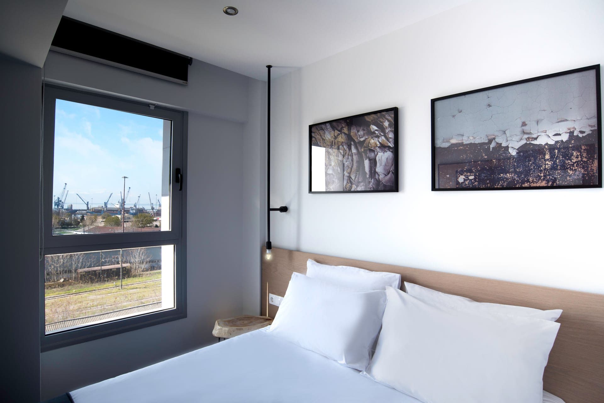 room-types-WHLUXURYRM-STDDSV-0.jpg