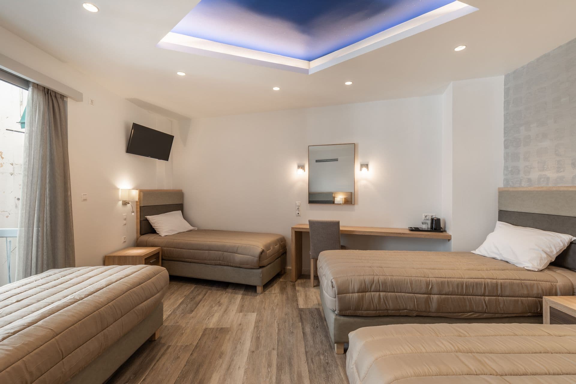 room-types-XENATHENS-SUPQD-0.jpg