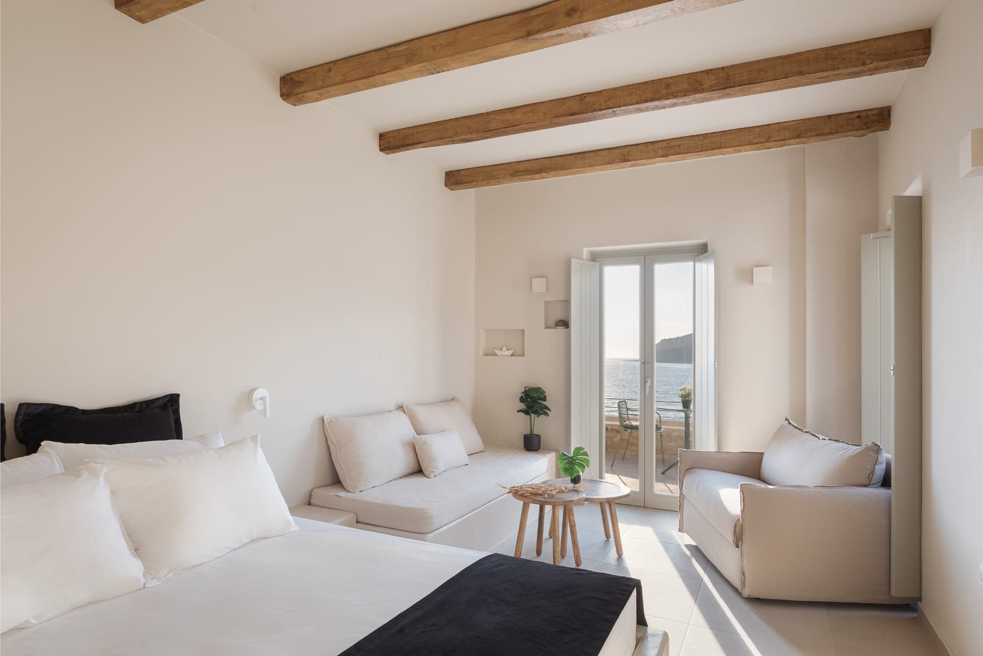room-types-YERMASUILN-DELFAM-0.jpg