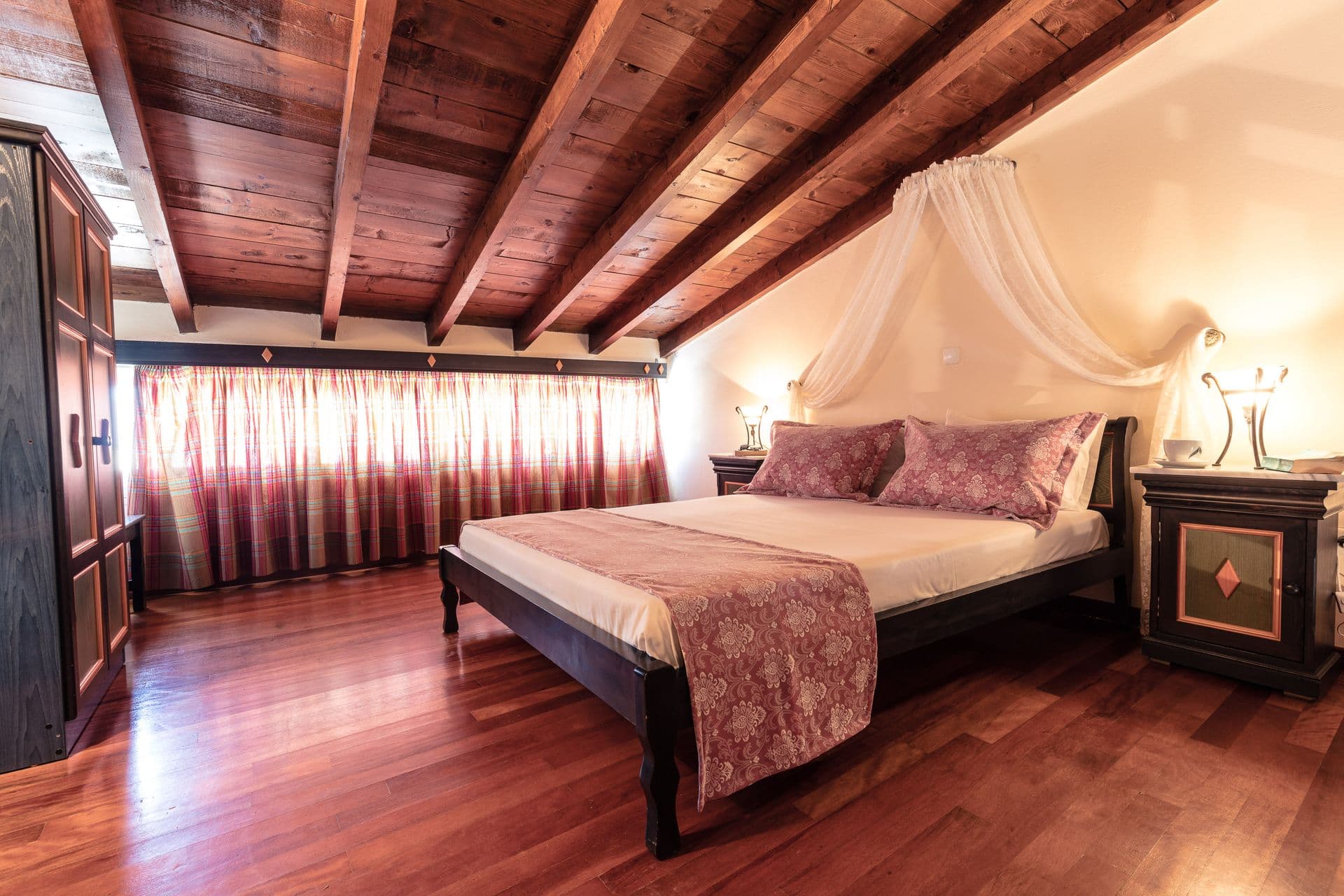 room-types-YIANNA-MAISON-0.jpg