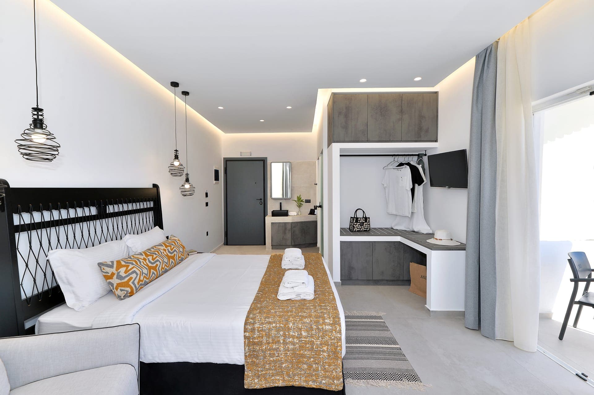 room-types-YIANNA-SUP-0.jpg