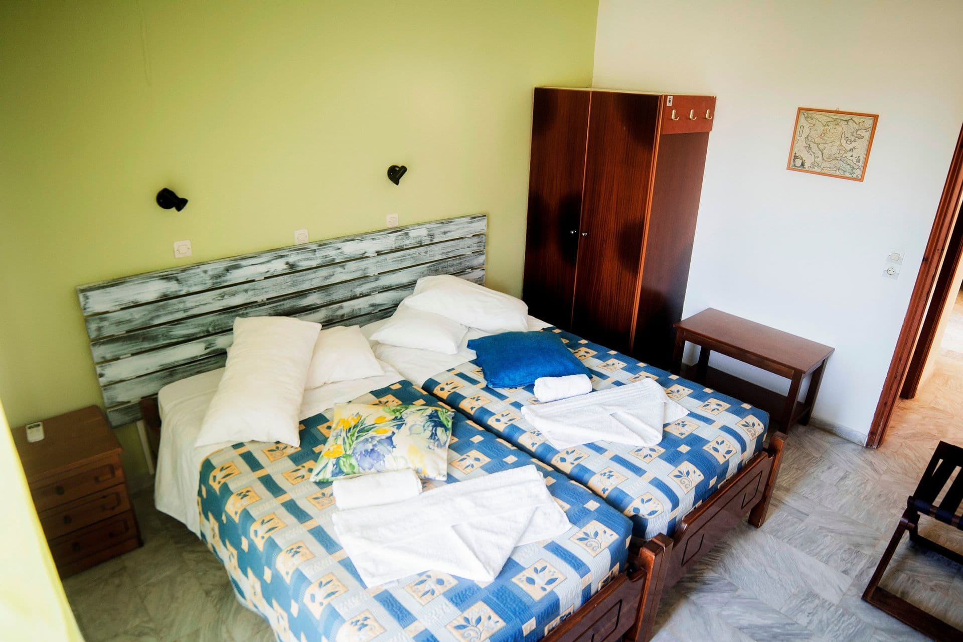 room-types-YIANNISAPT-SVFAP-0.jpg