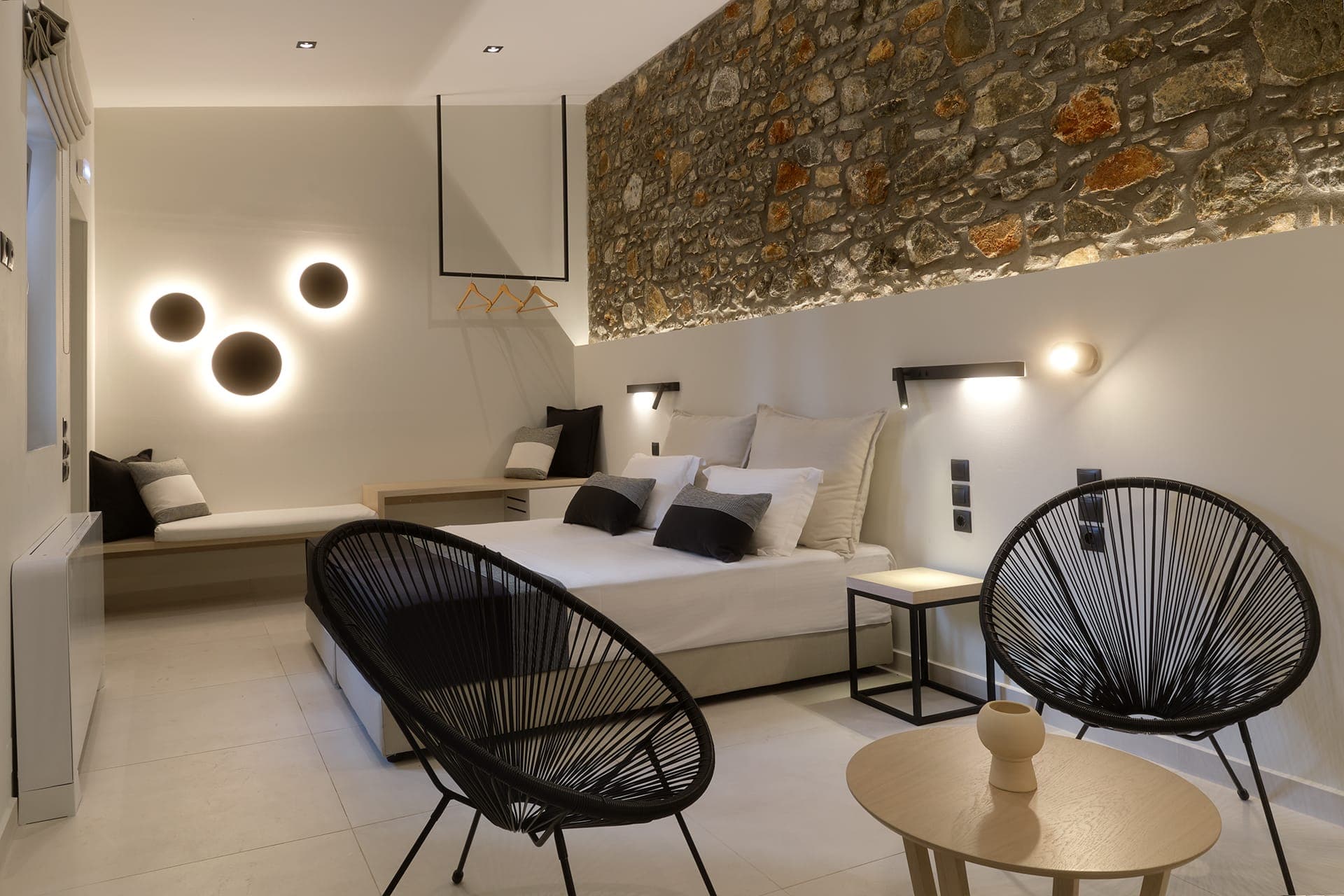 room-types-ZAIRAHOTEL-DELUXE-0.jpg