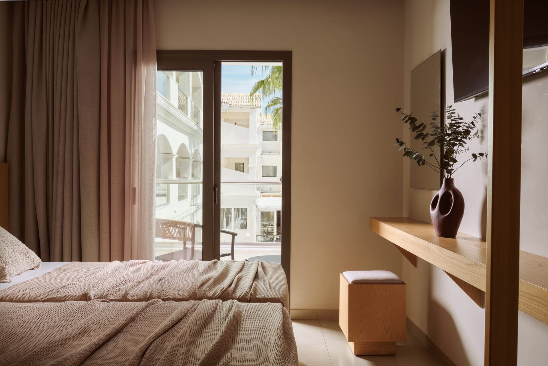 room-types-ZANTEATL-DLDBL-0.jpg