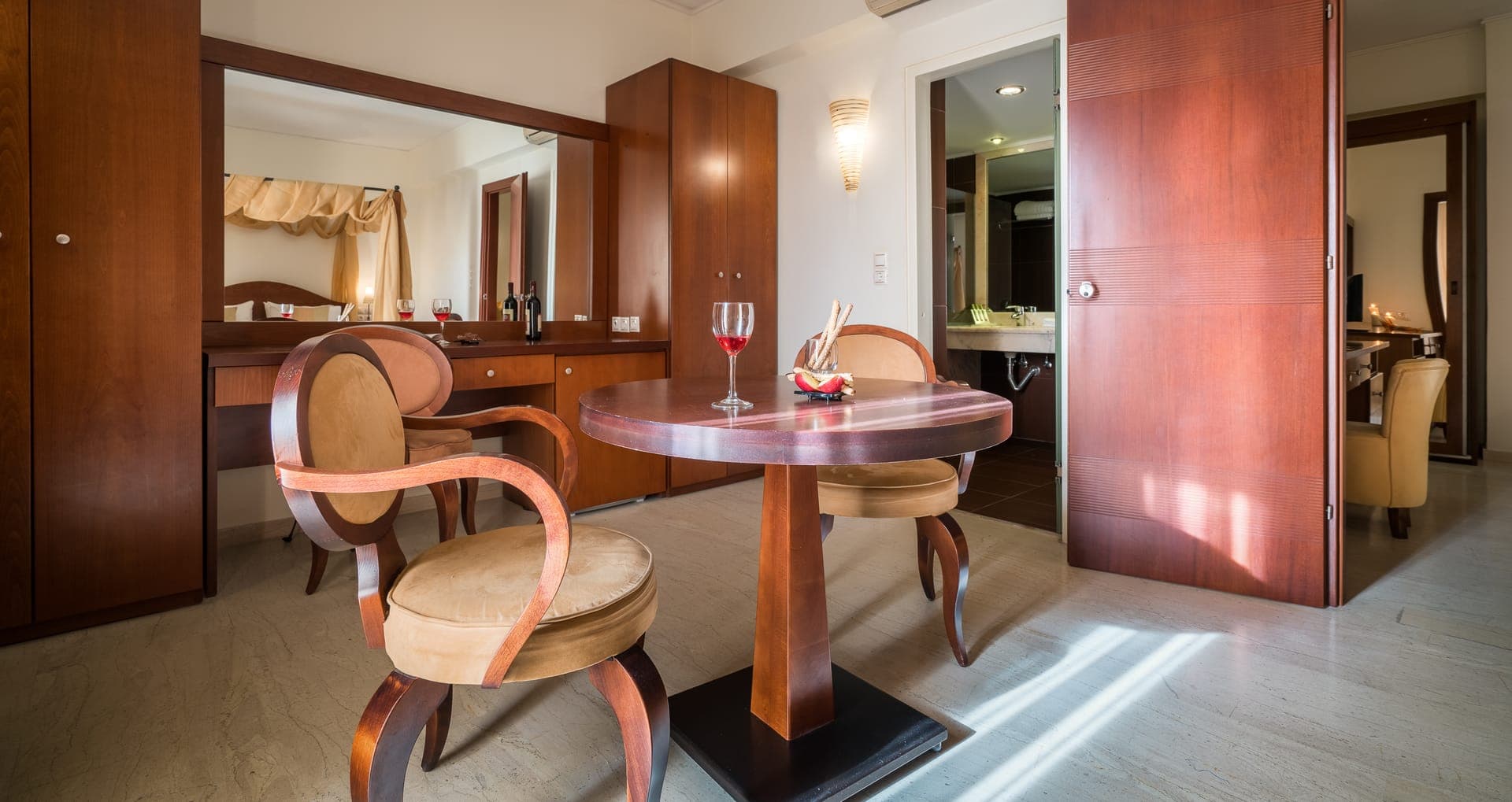 room-types-ZANTEPARK-SUPSUI-0.jpg