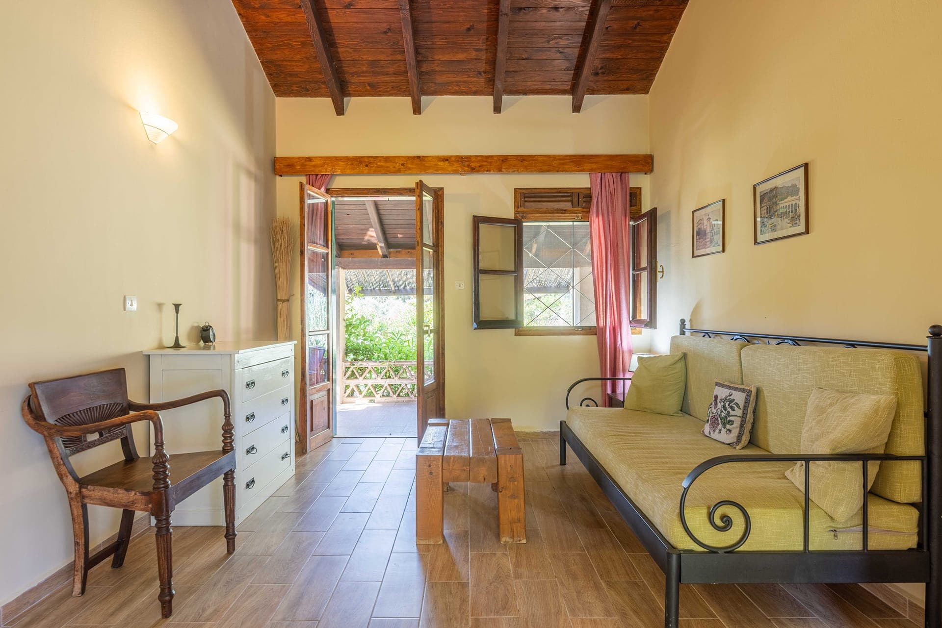 room-types-ZANTEVA-ZAPSCT-0.jpg