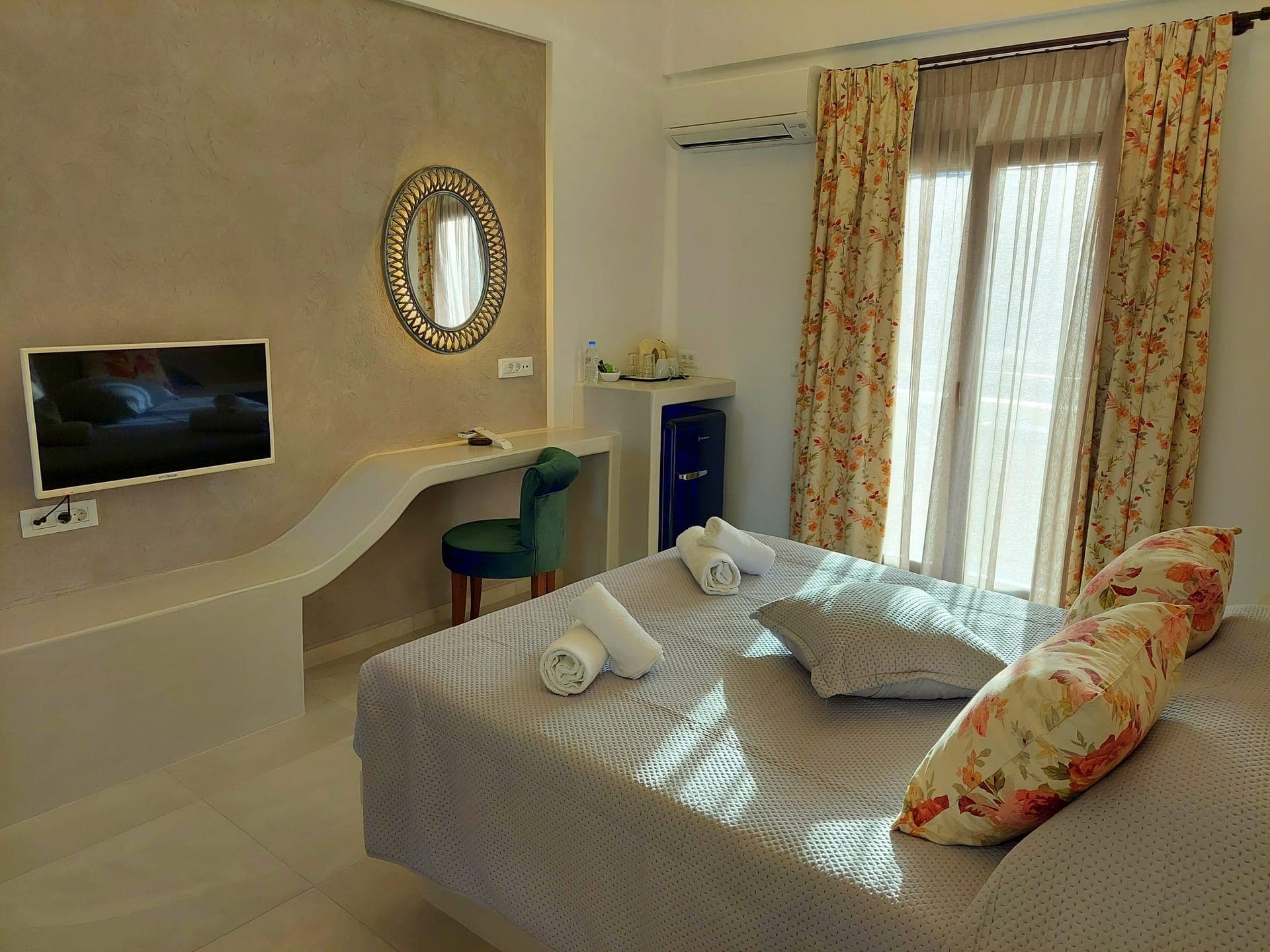 room-types-ZEPHYROSH-DELPV-0.jpg