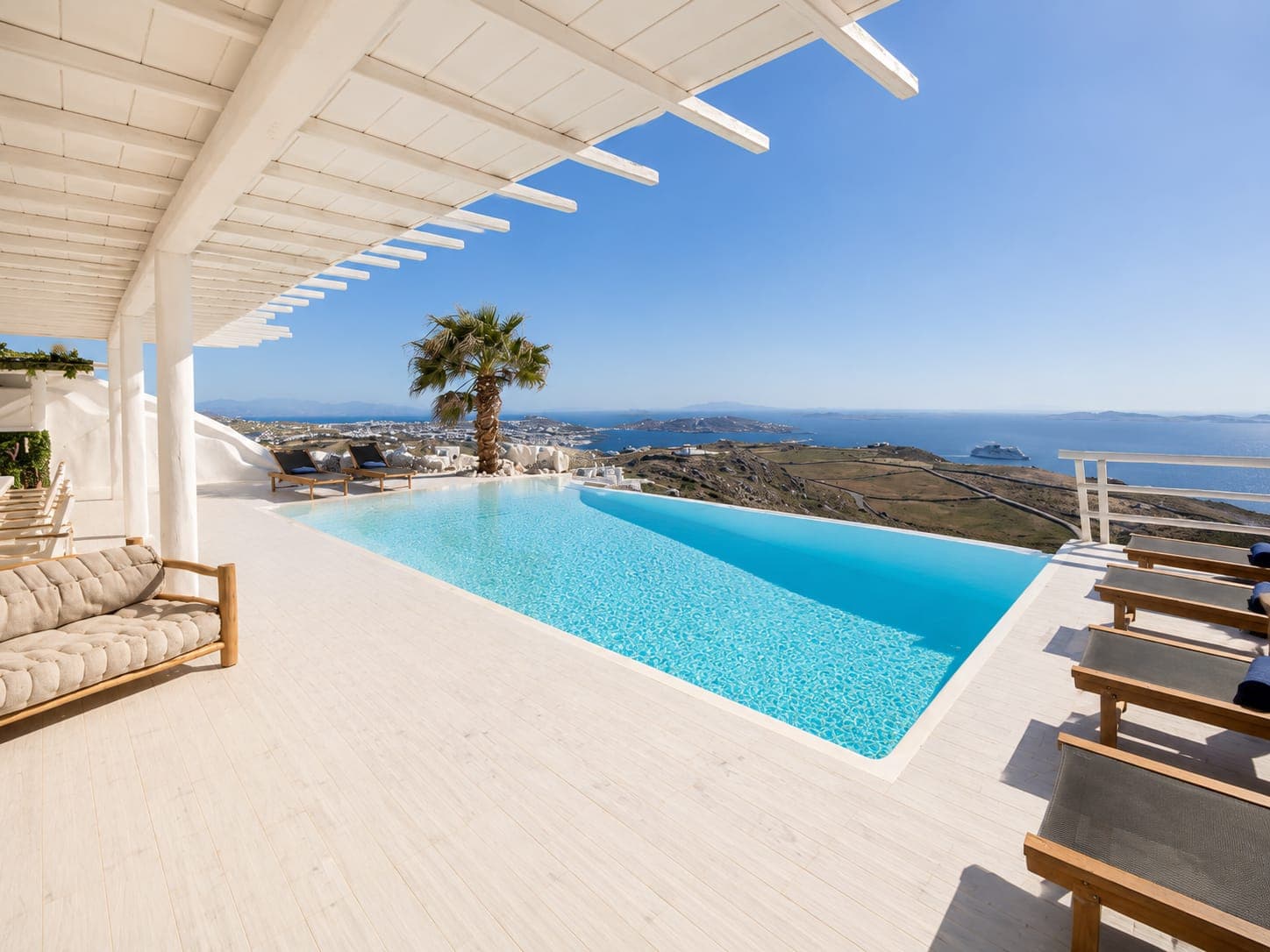 room-types-ZINAS-AEGEAN-0.jpg