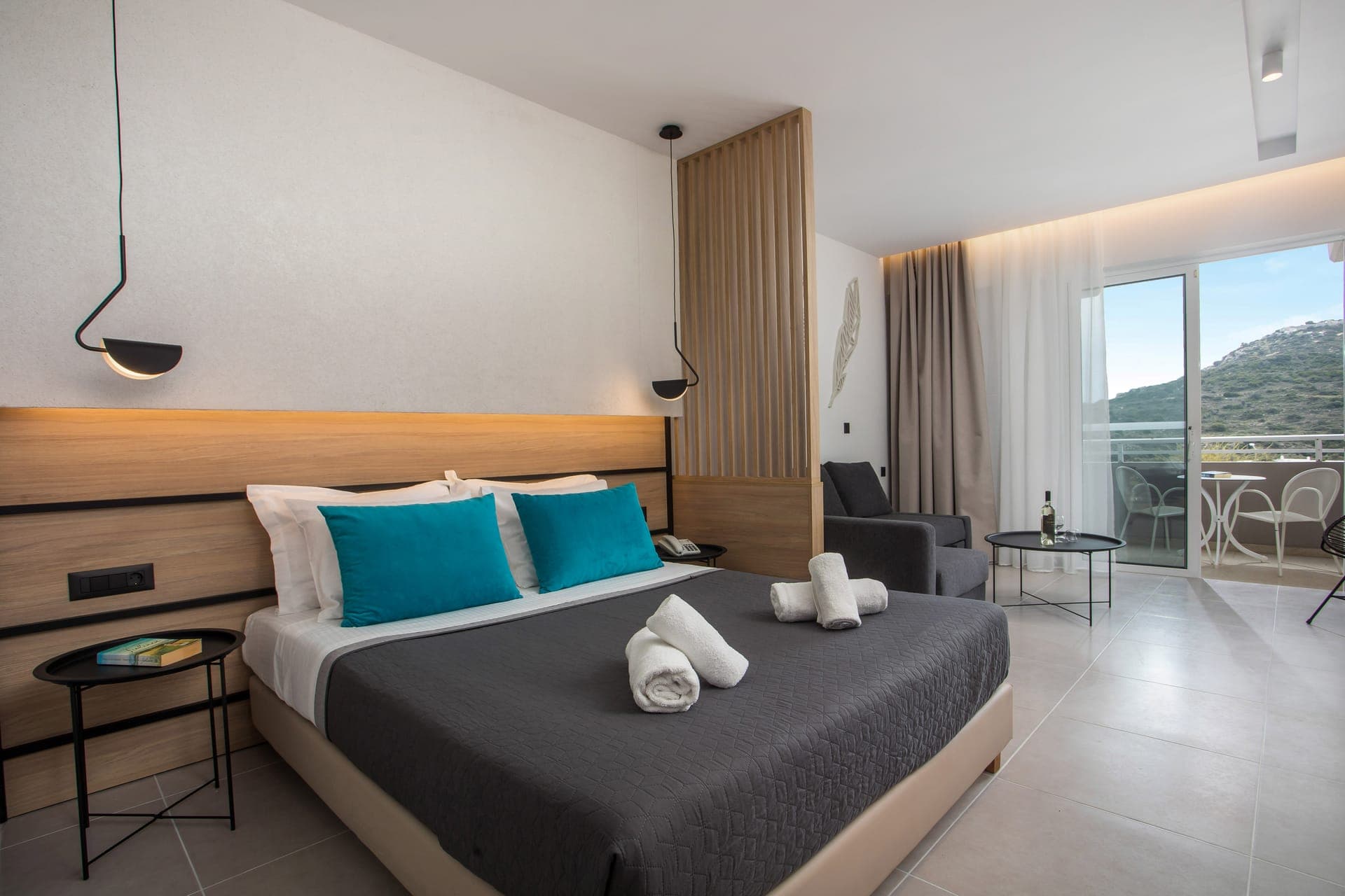 room-types-ZOESHOTEL-STPSV-0.jpg